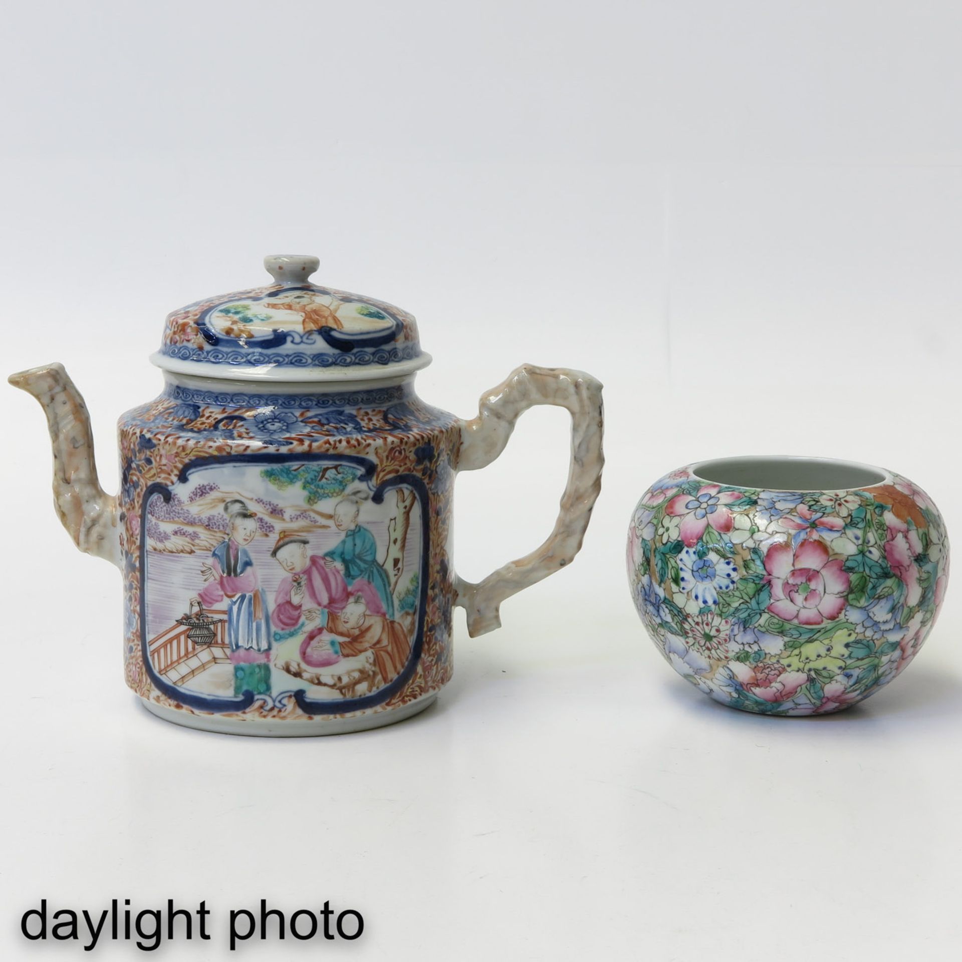 A Teapot and Round Vase - Image 7 of 10