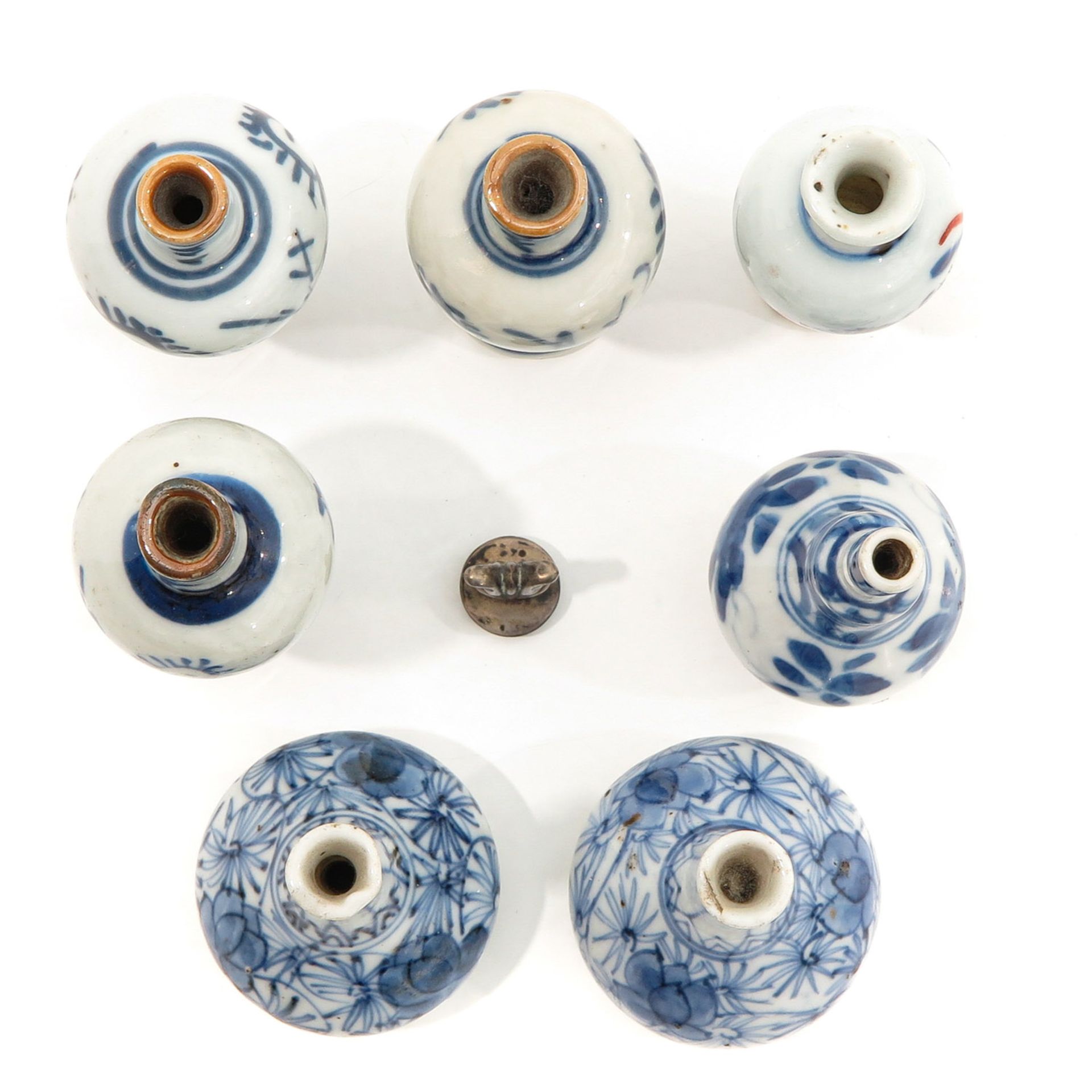 A Collection of 7 Miniature Vases - Bild 5 aus 10