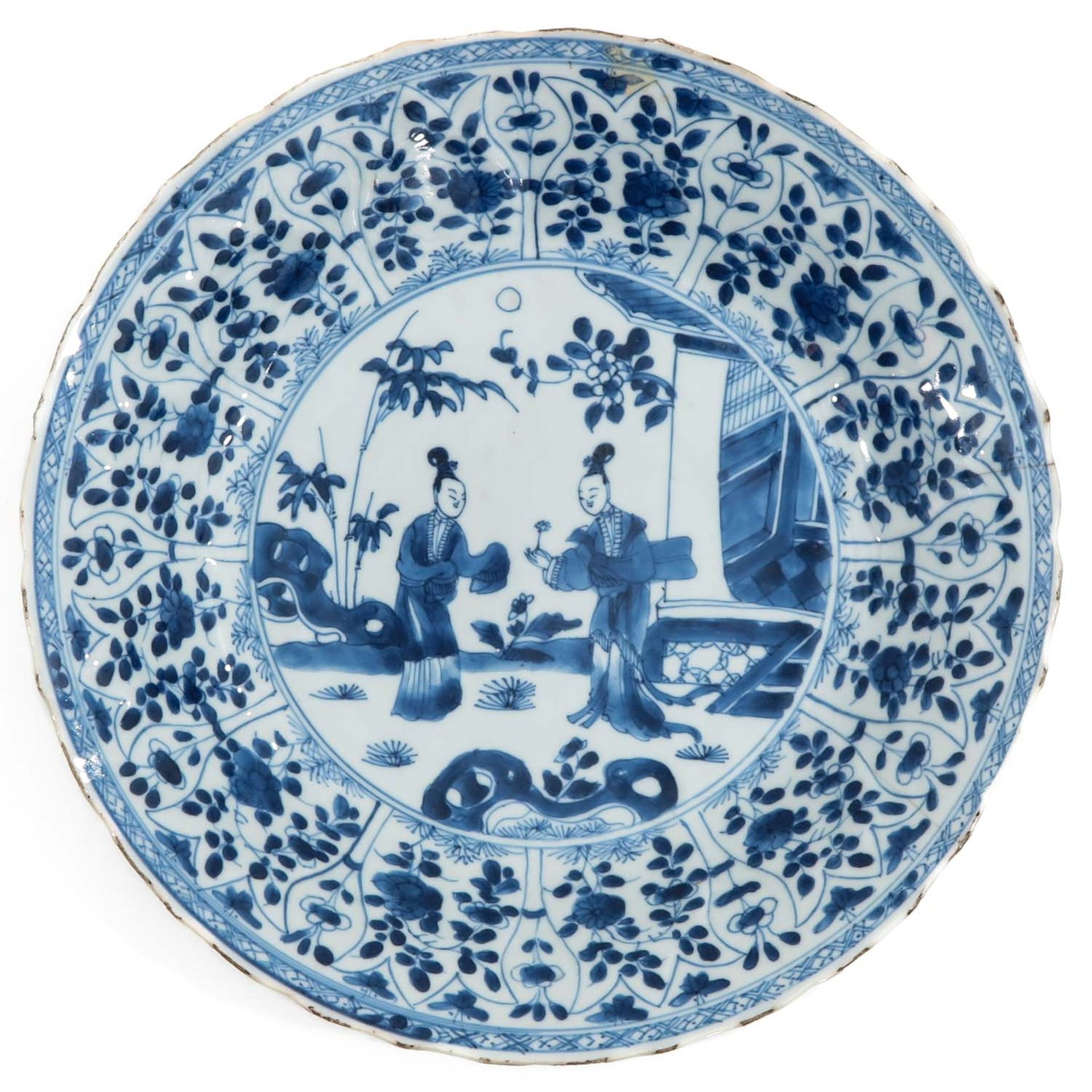 A Collection of 3 Blue and White Plates - Image 7 of 10