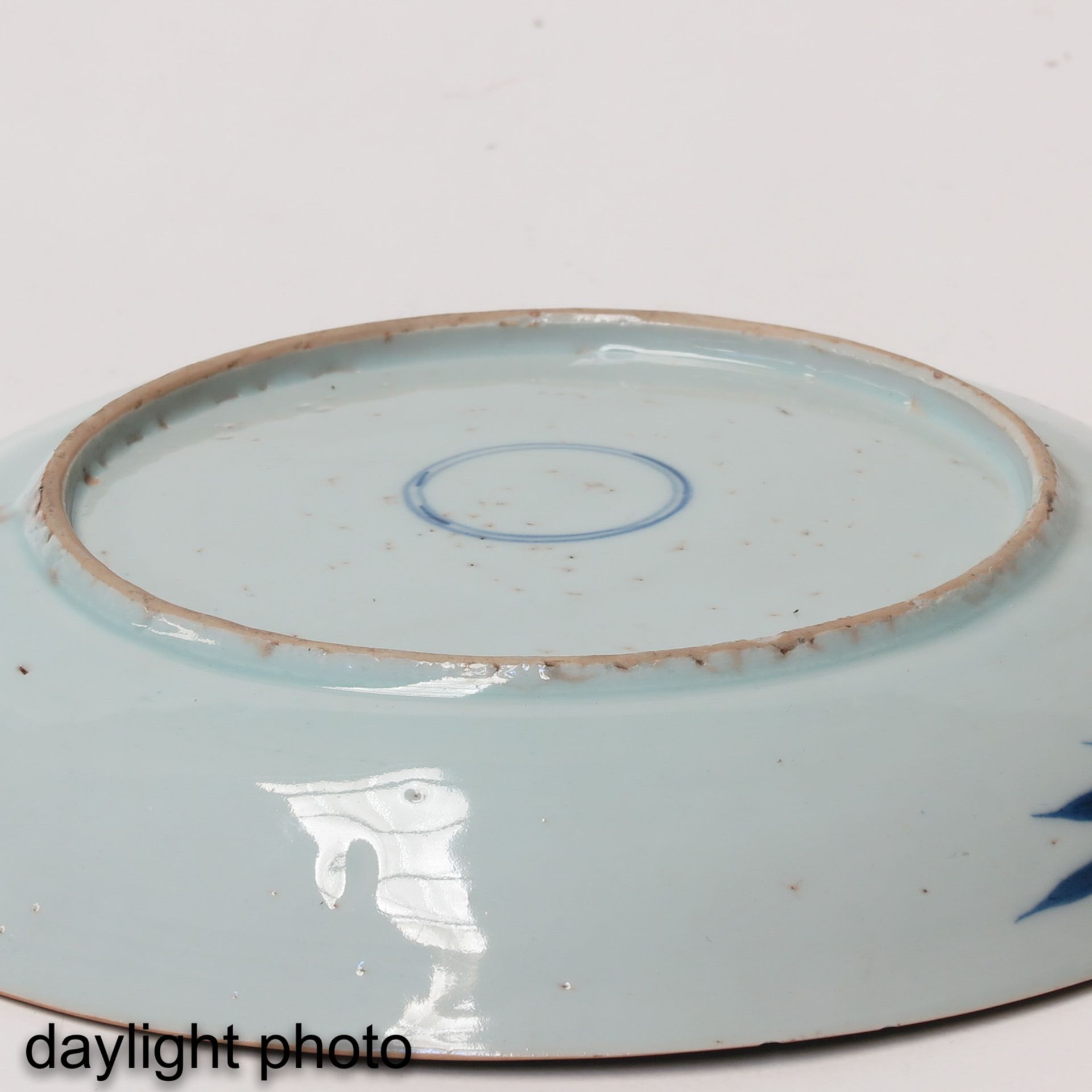 A Pair of Blue and White Plates - Image 8 of 9