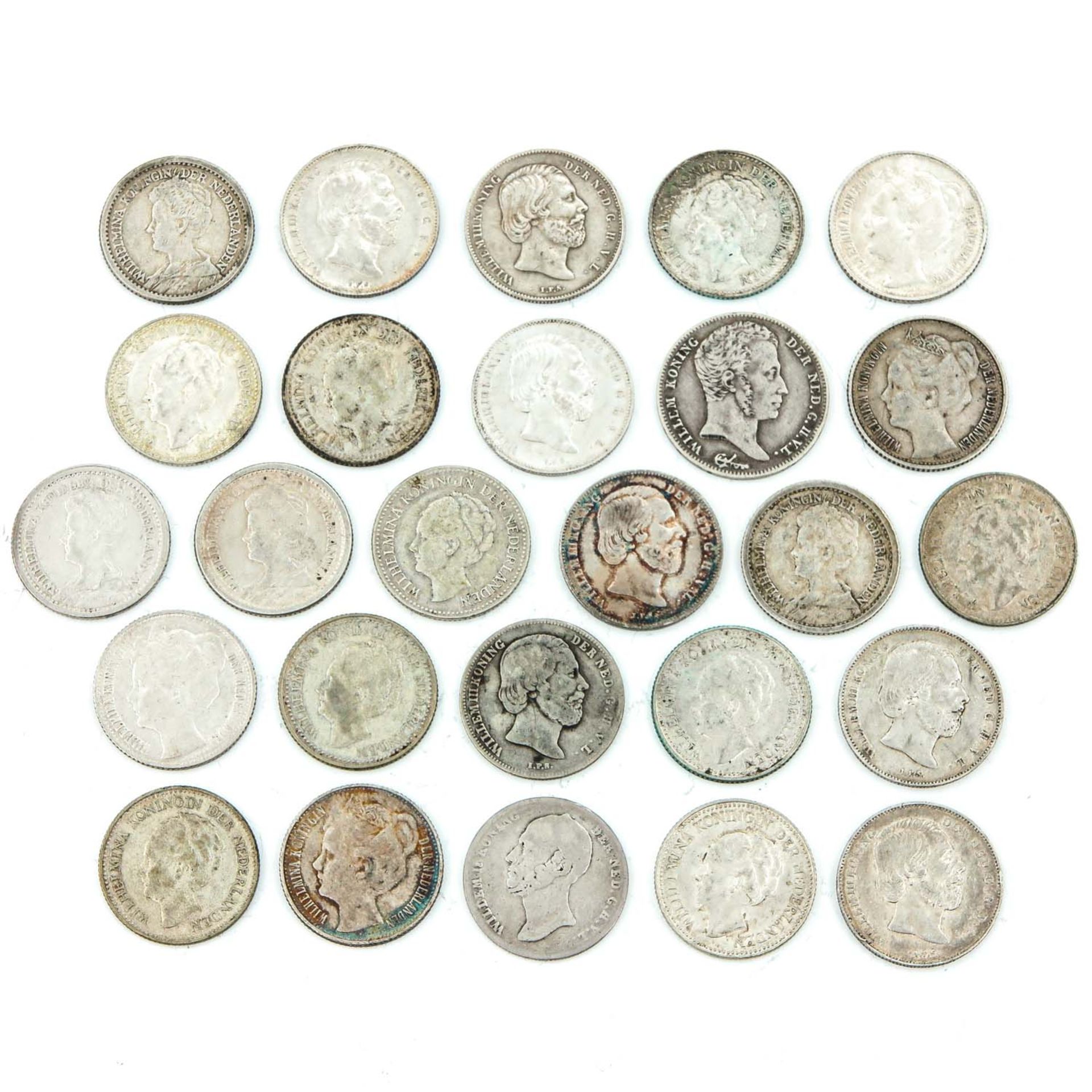 A Collection of 26 Silver 1/2 Guilder - Image 2 of 2