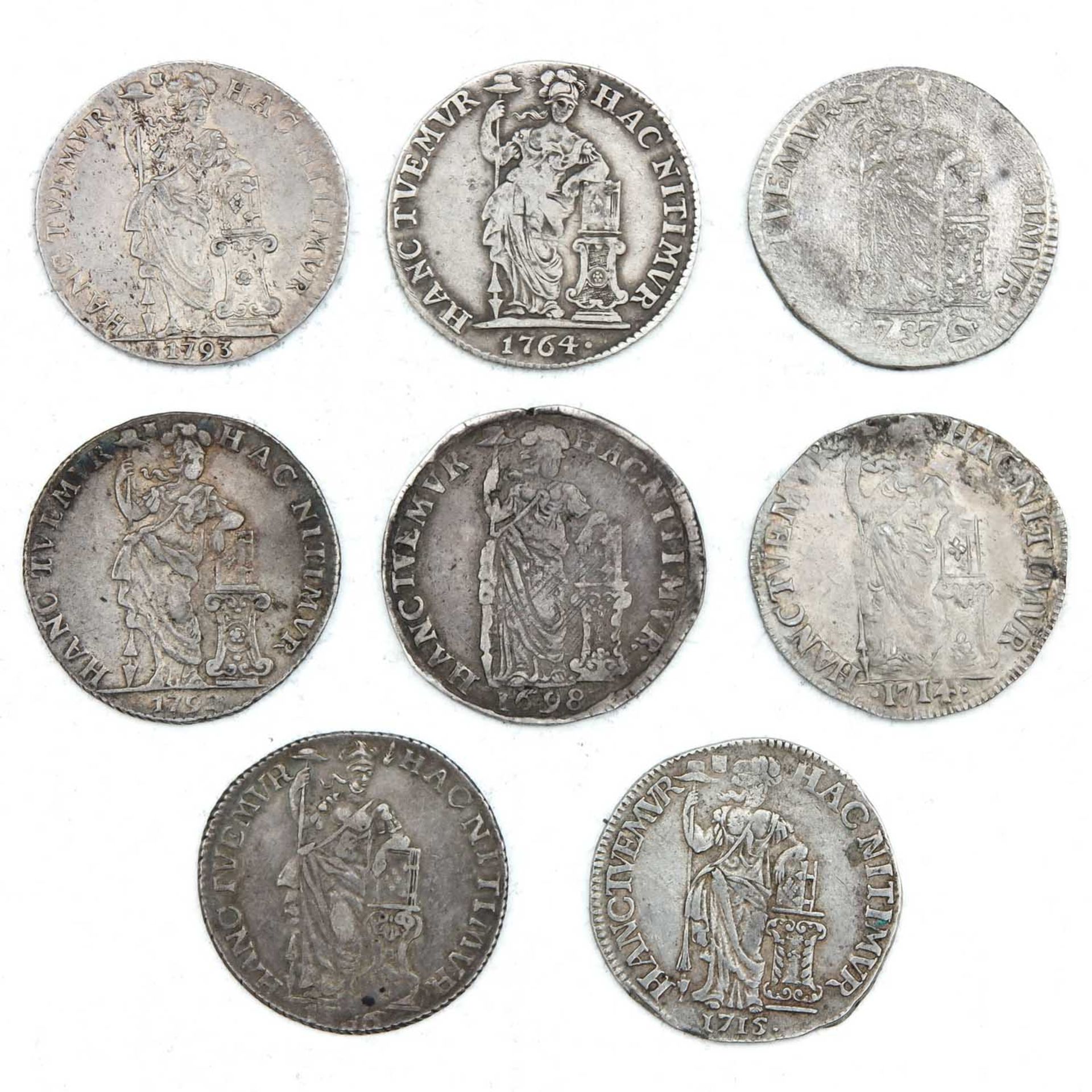 A Collection of over 30 Coins - Image 7 of 10