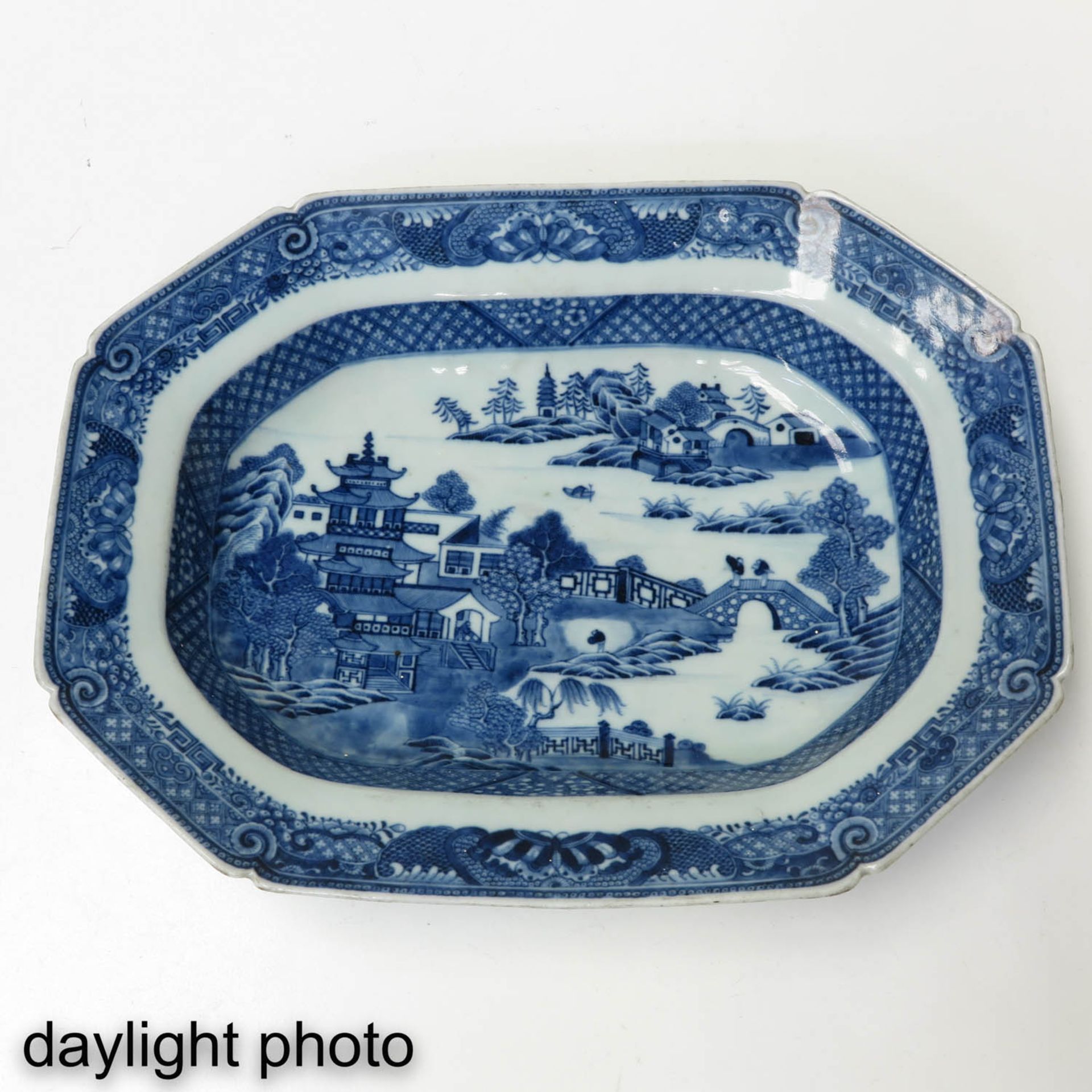 A Blue and White Serving Tray - Image 5 of 7