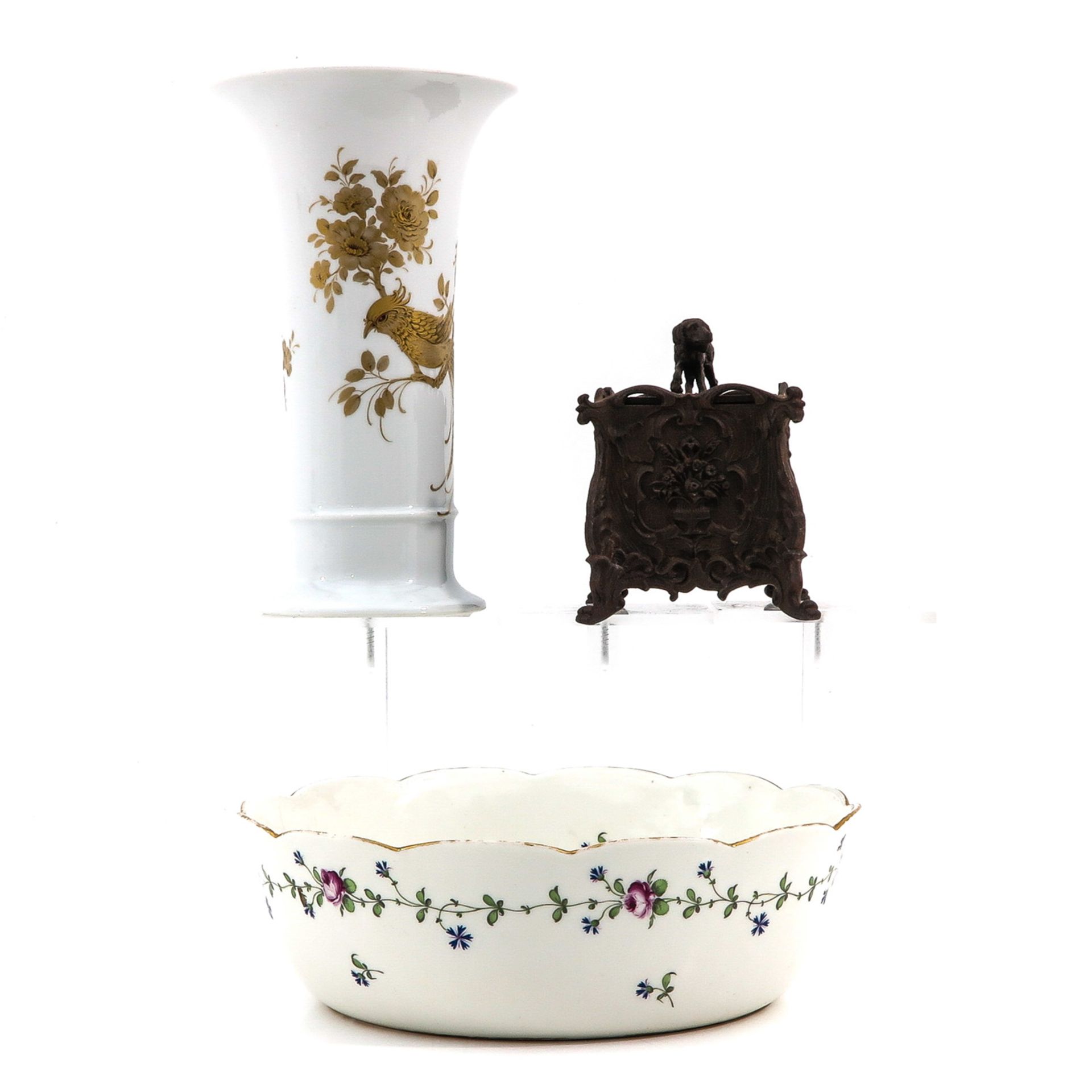 A Vase, Tobacco Pot, and Bowl - Bild 4 aus 10