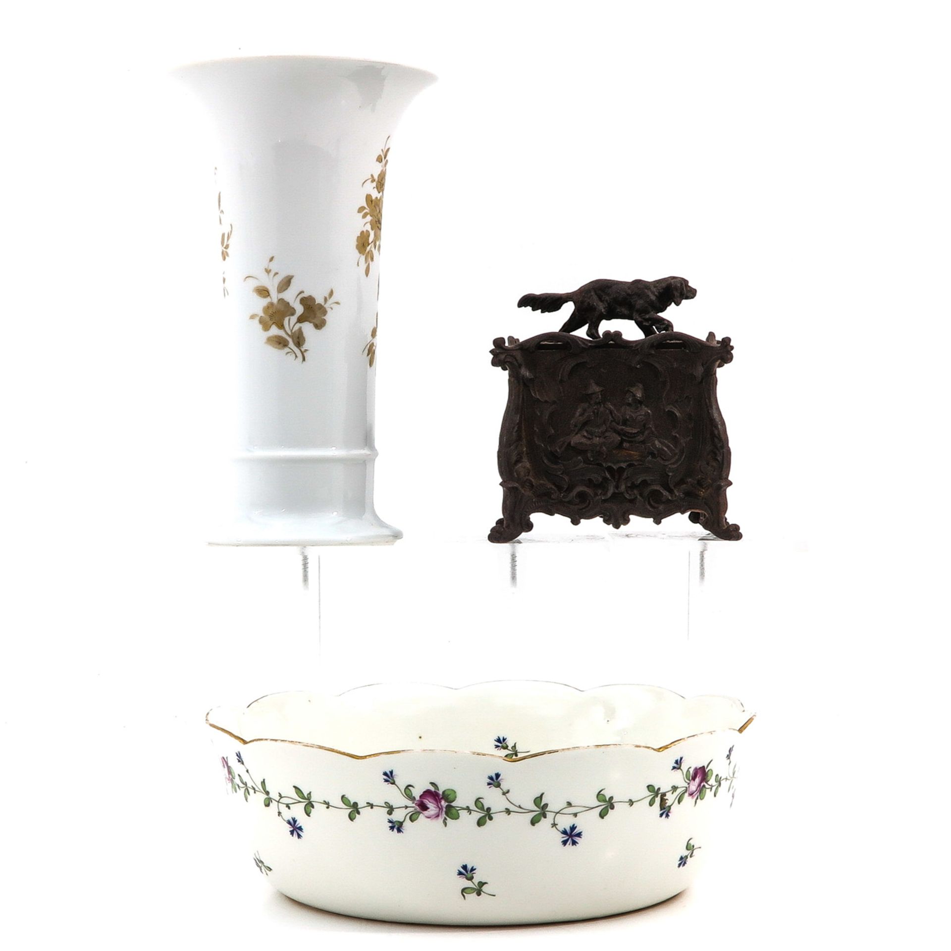 A Vase, Tobacco Pot, and Bowl - Bild 3 aus 10