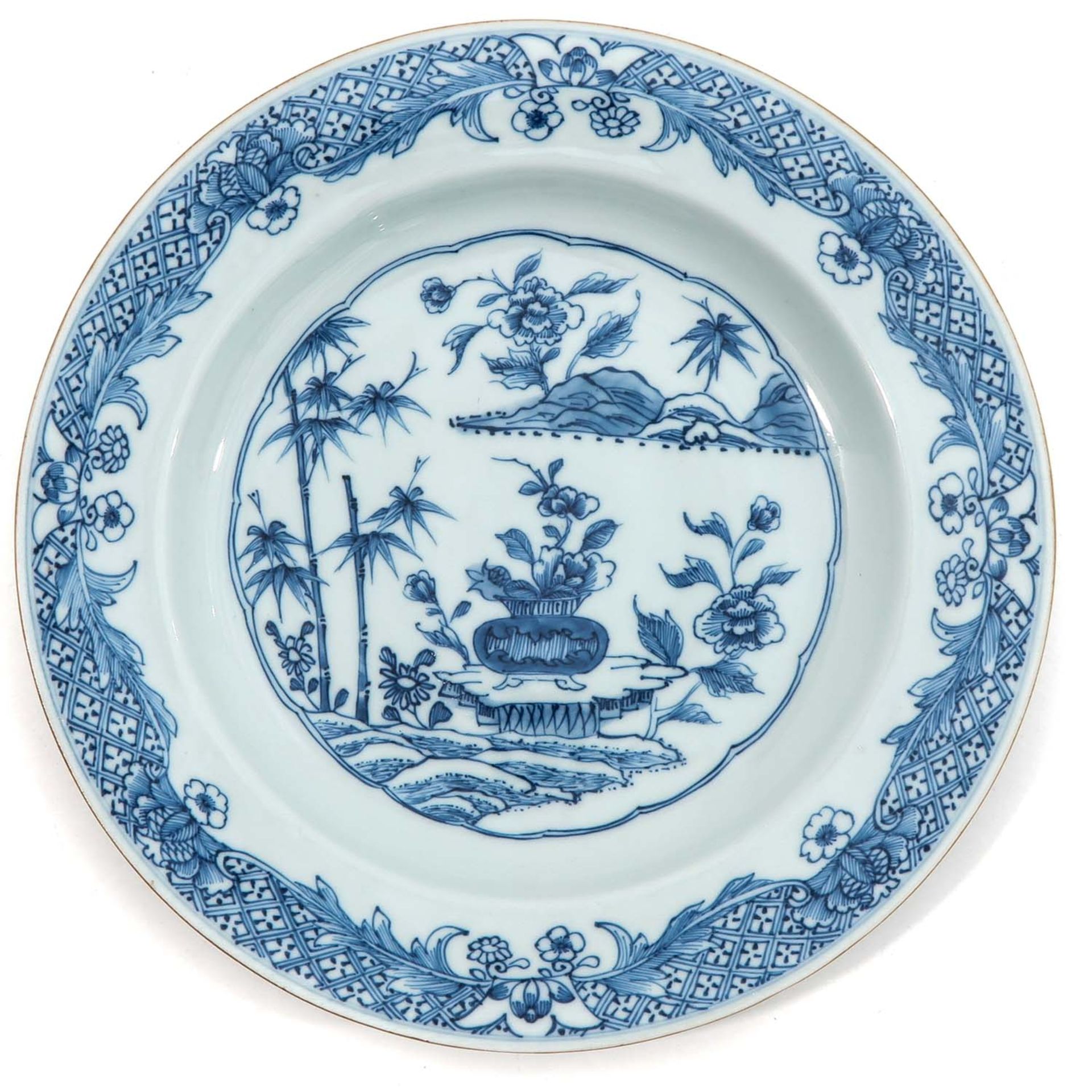 A Lot of 2 Blue and White Plates - Image 3 of 10