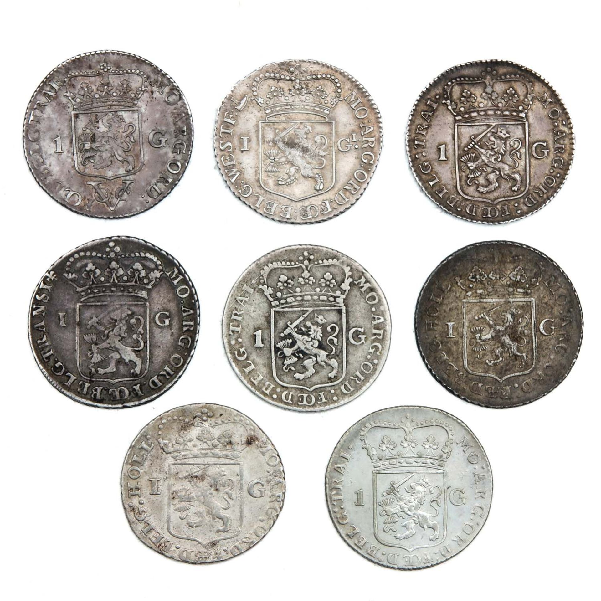 A Collection of over 30 Coins - Image 6 of 10