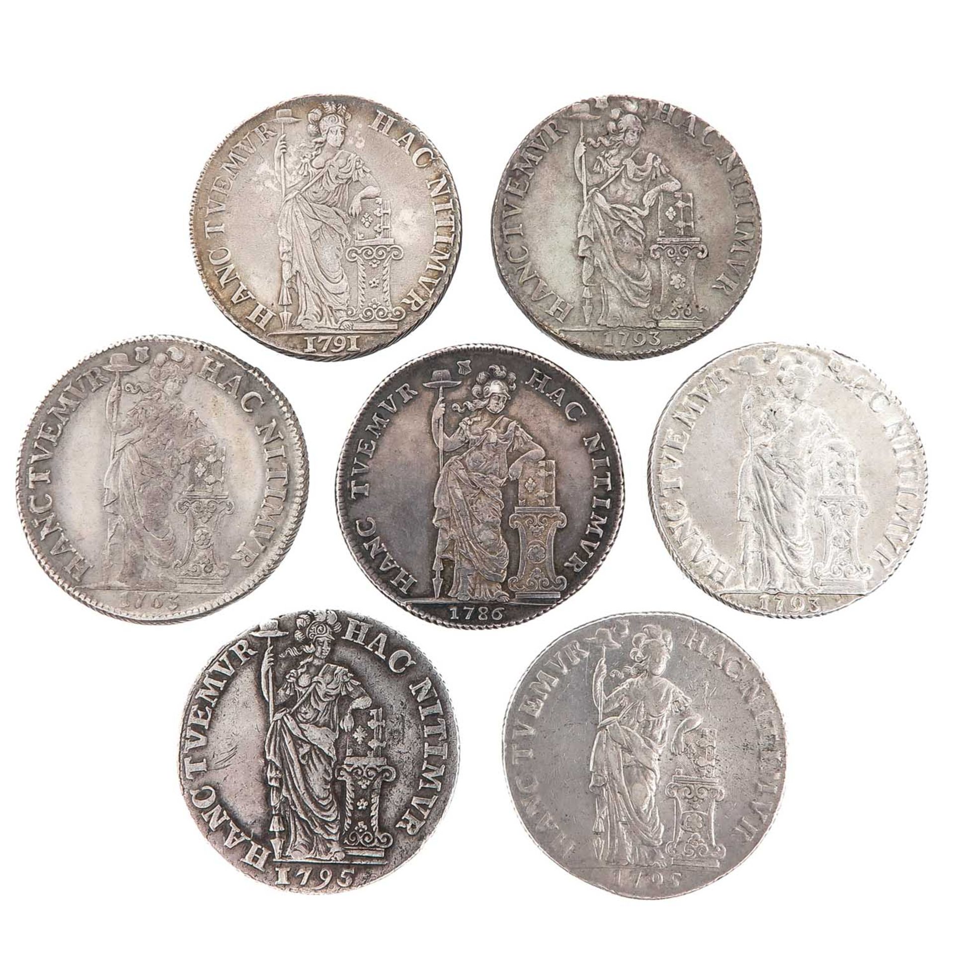 A Collection of 7 Coins - Image 2 of 10