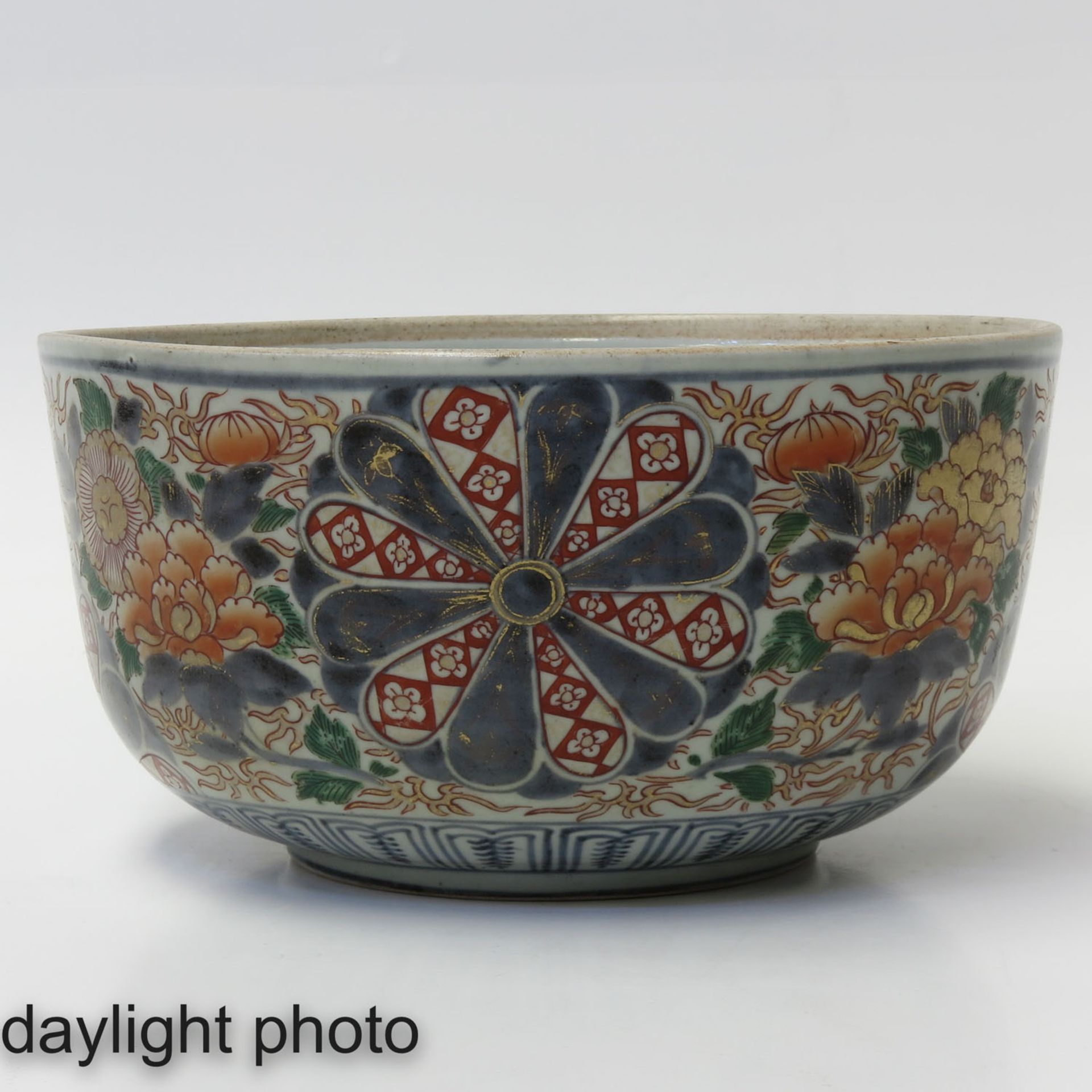 An Arita Bowl - Image 7 of 9