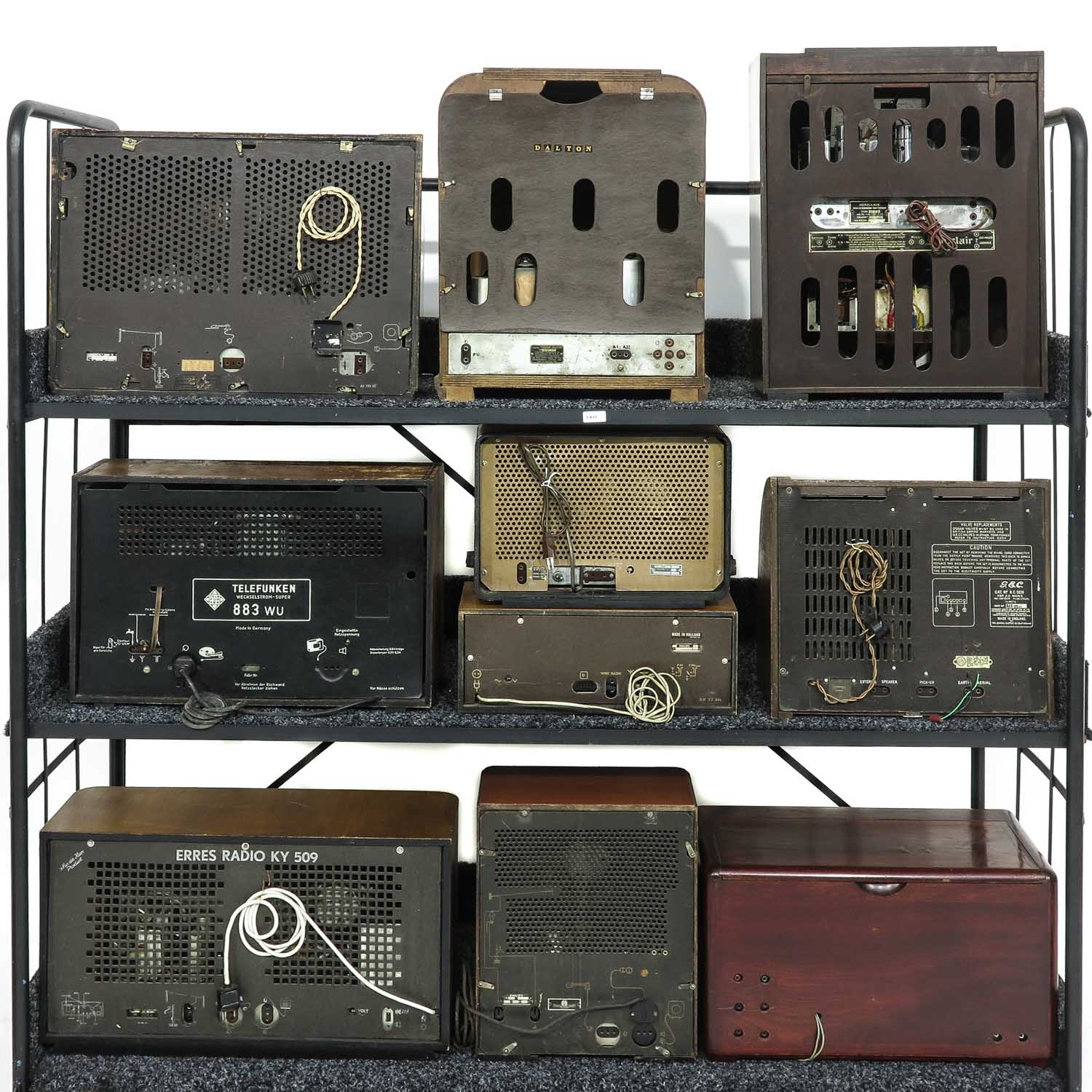 A Collection of 21 Vintage Radios - Image 4 of 4