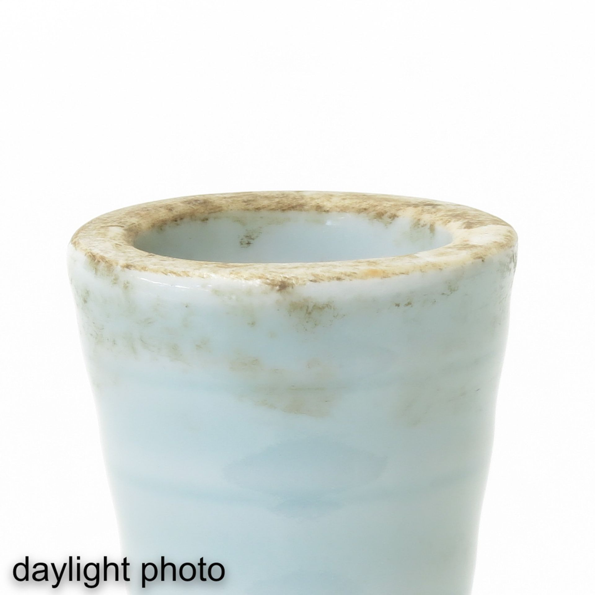 A Small Blue and White Stem Cup - Bild 8 aus 9