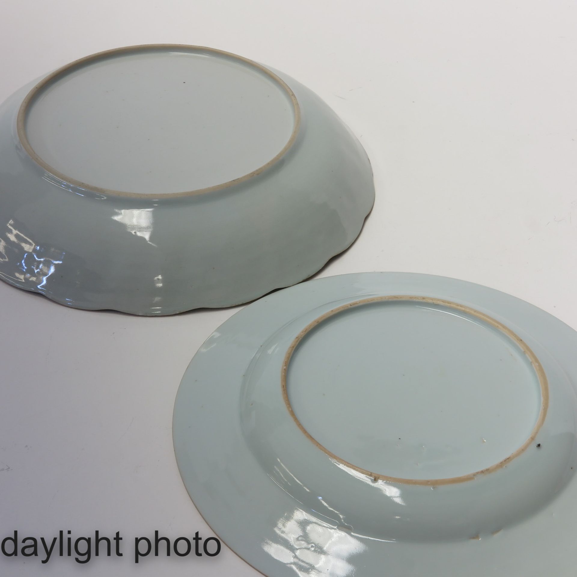 A Collection of 3 Blue and White Plates - Image 10 of 10