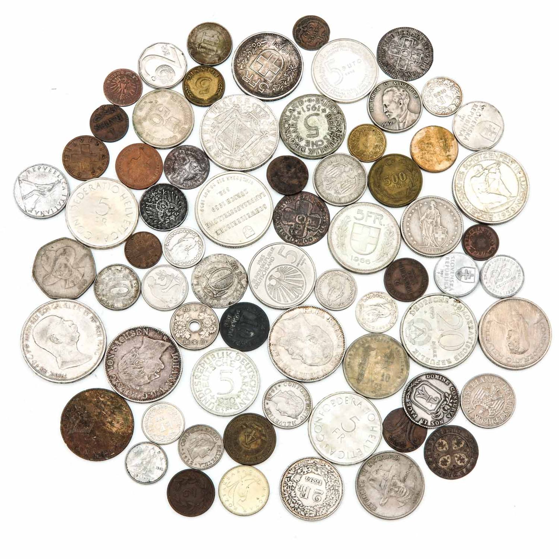 A Collection of Coins - Image 6 of 10