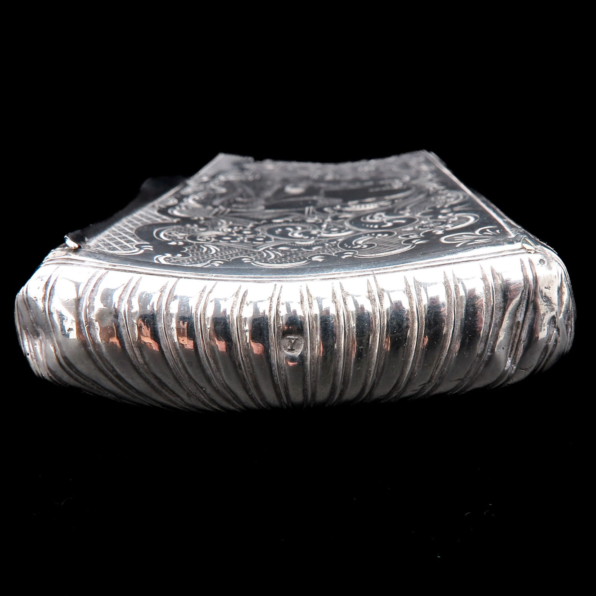 A 19th Century Dutch Silver Tobacco Box - Image 7 of 10