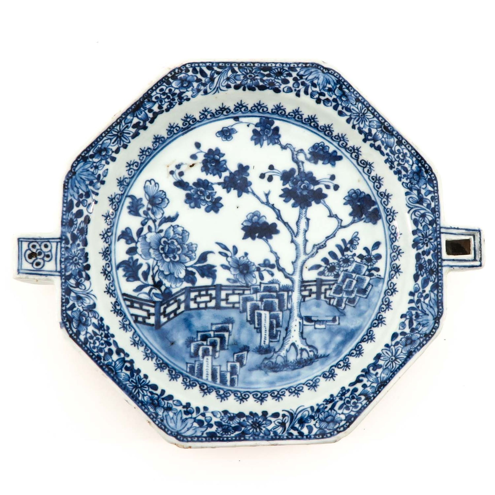 A Blue and White Warming Plate