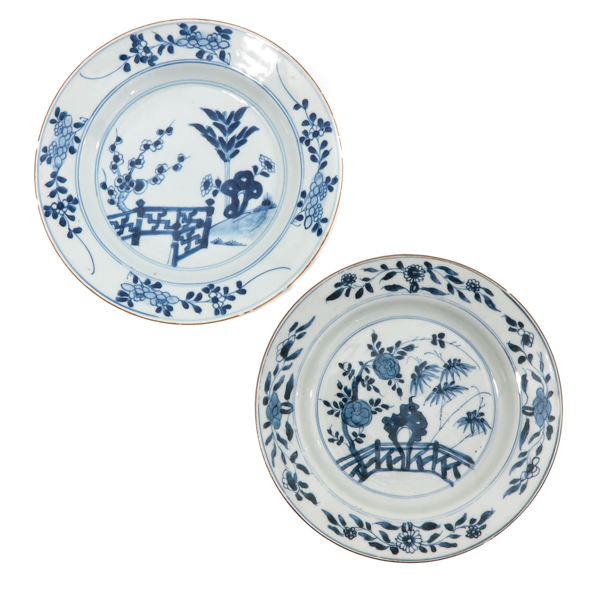 A Collection of 4 Blue and White Plates - Image 3 of 10