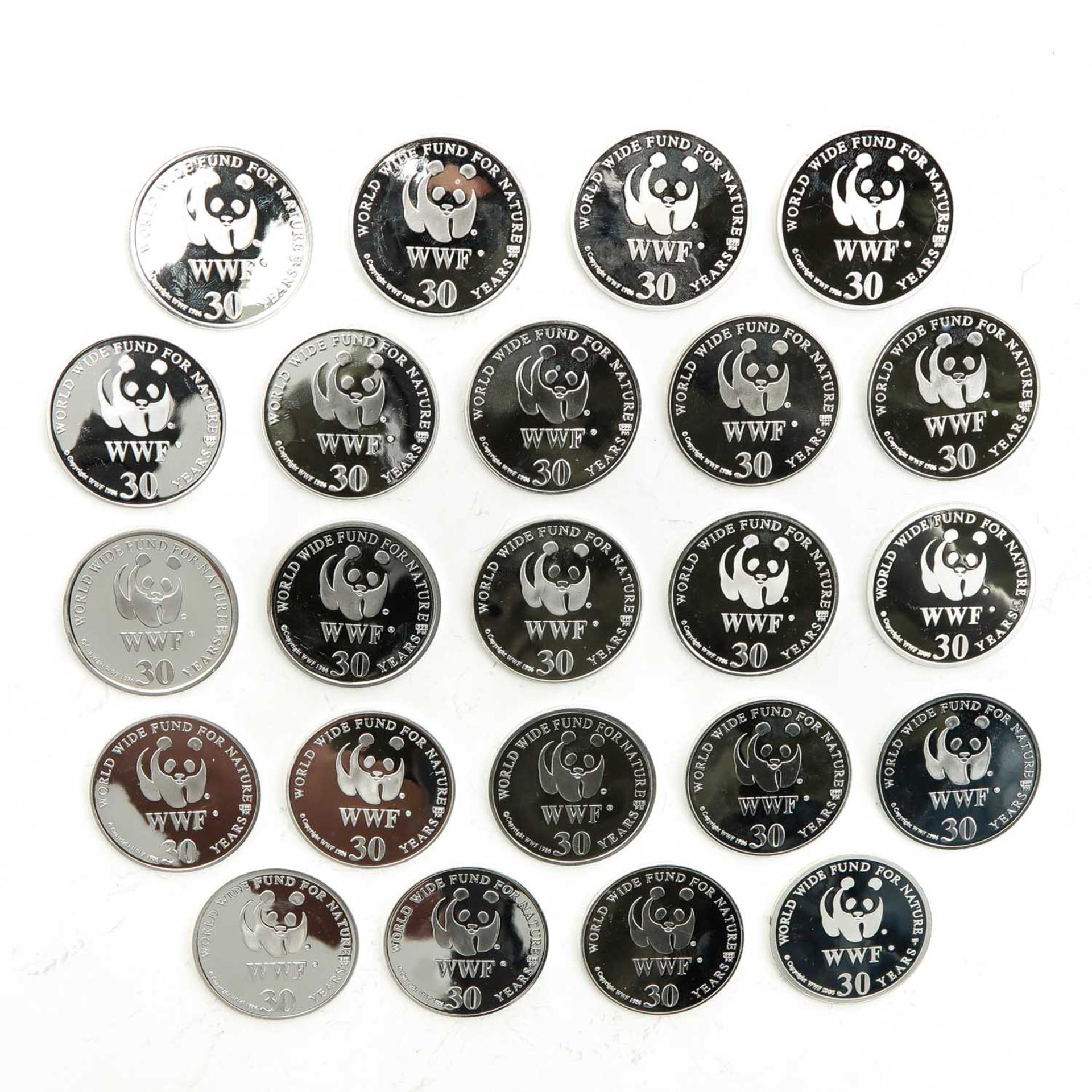 A Collection of Silver Tokens - Bild 2 aus 2