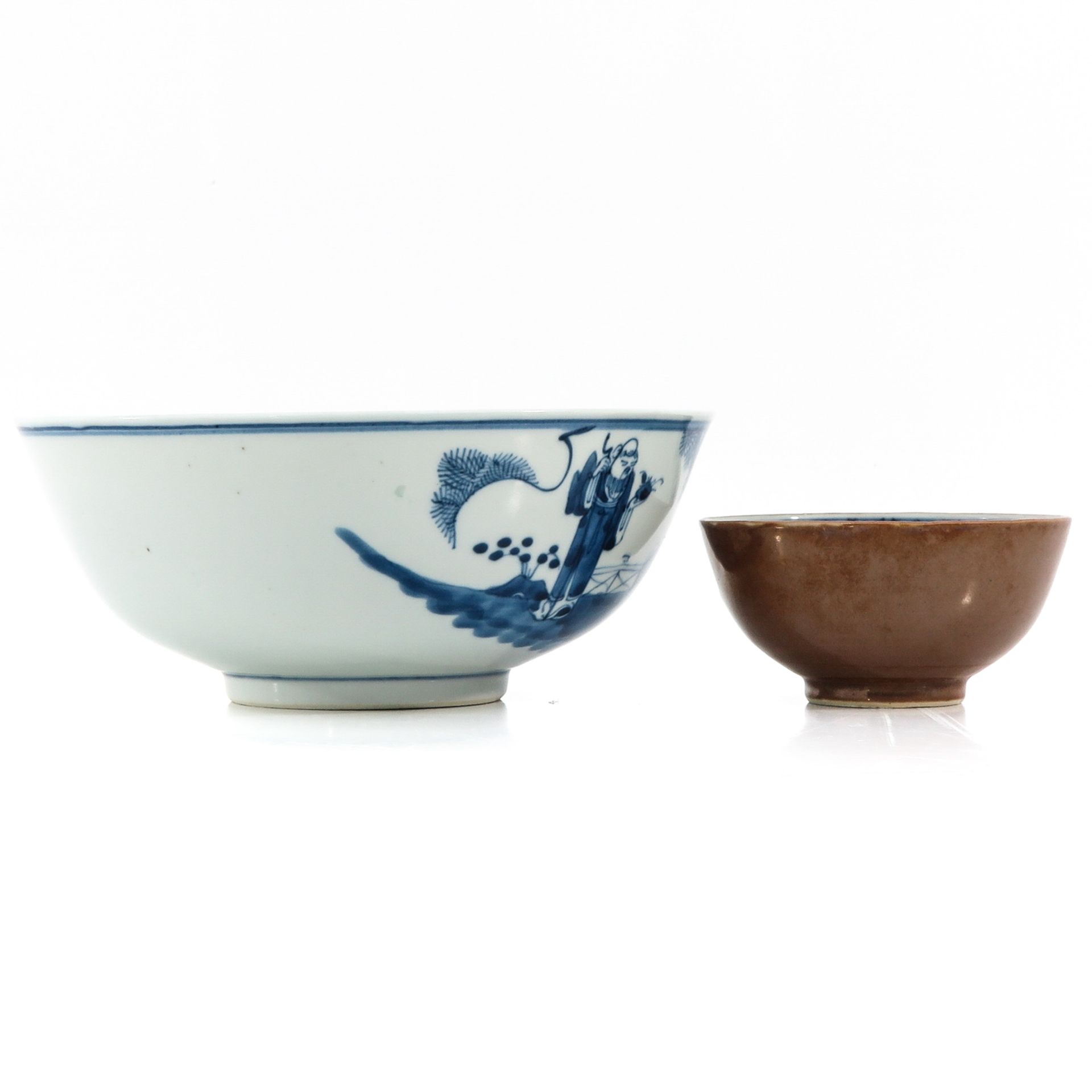 A Lot of 2 Blue and White Bowls - Image 4 of 9