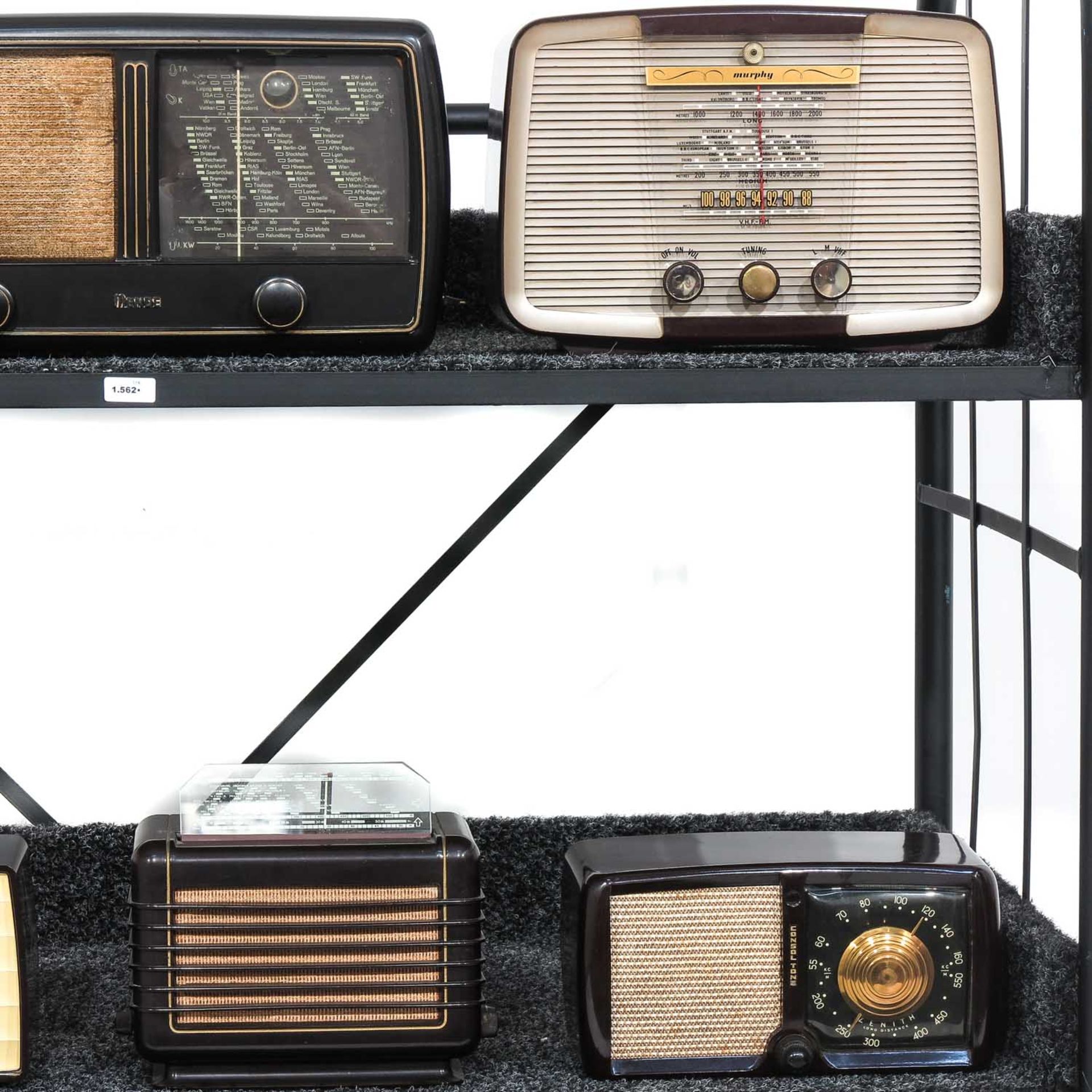 A Collection of 11 Vintage Radios - Bild 3 aus 6