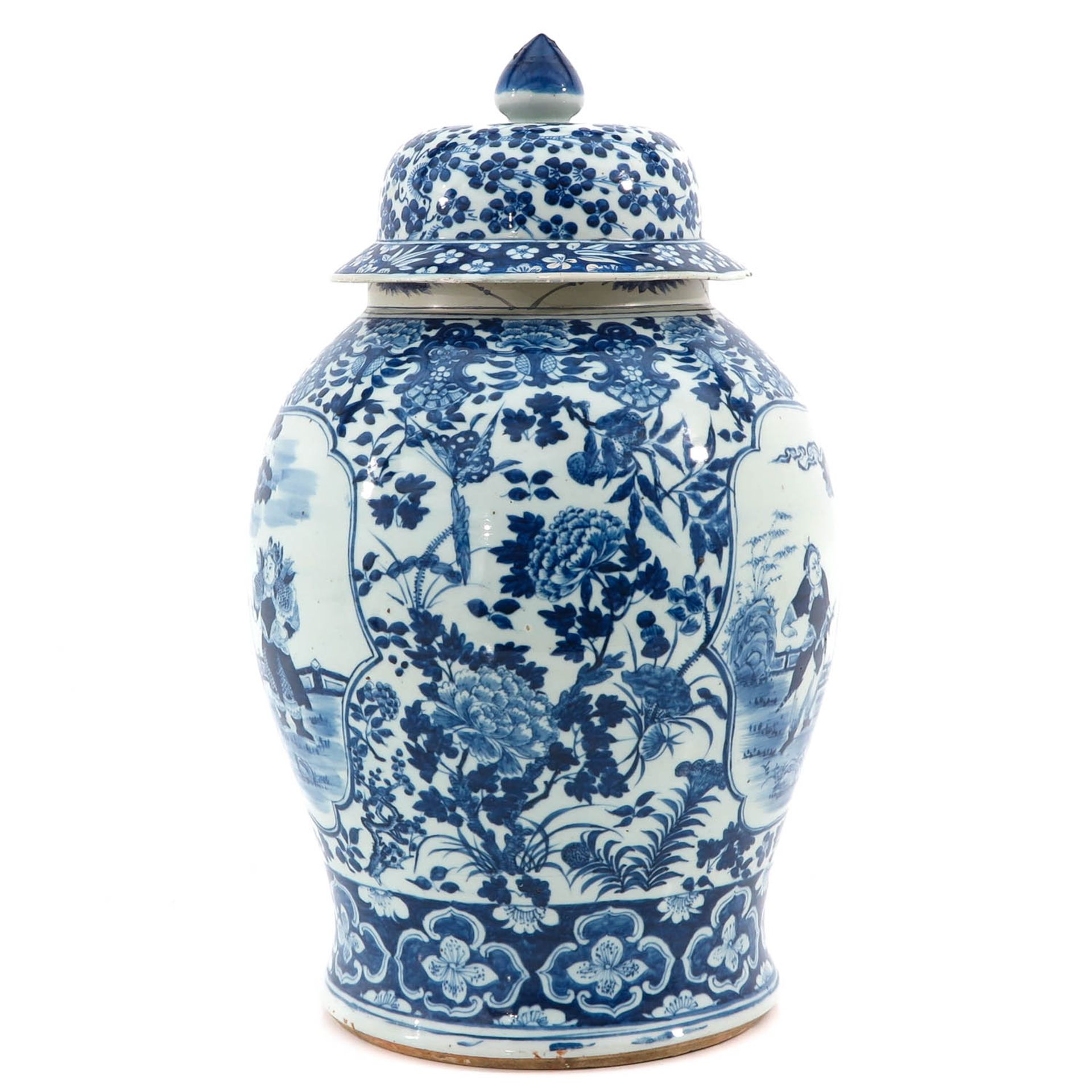 A Blue and White Jar with Cover - Image 4 of 10