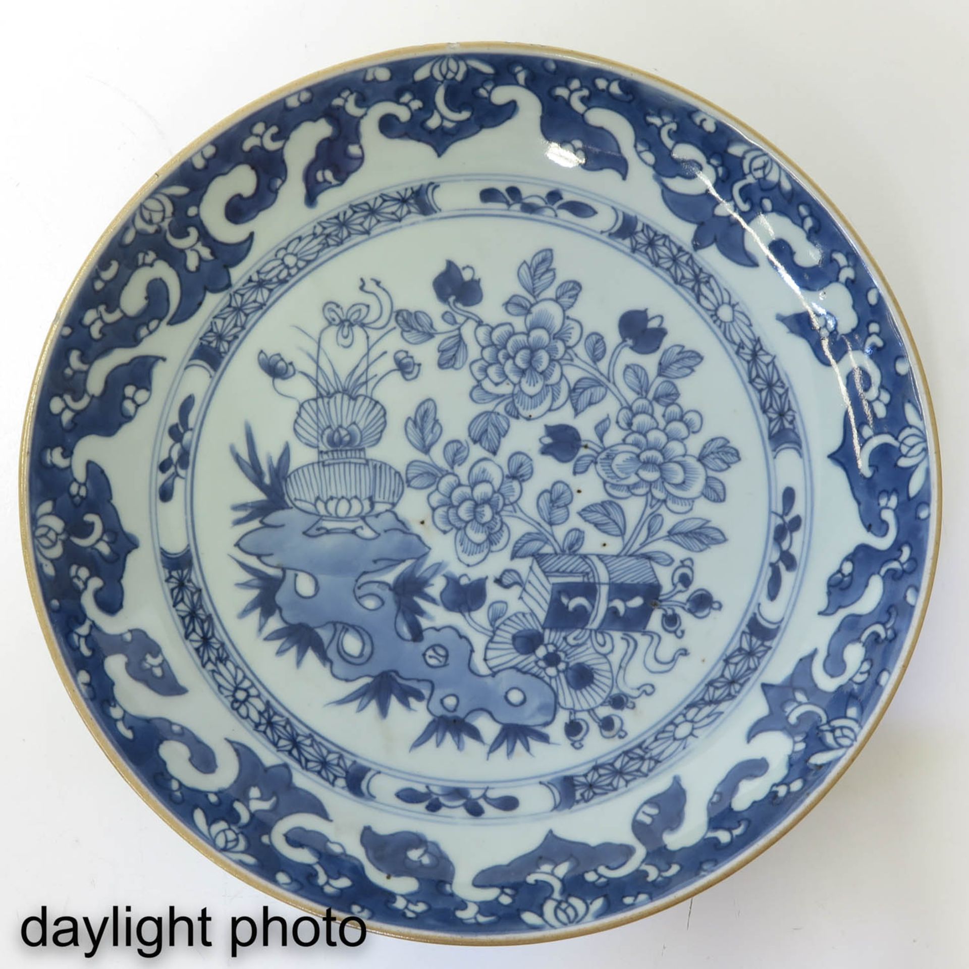 A Blue and White Plate - Image 3 of 5