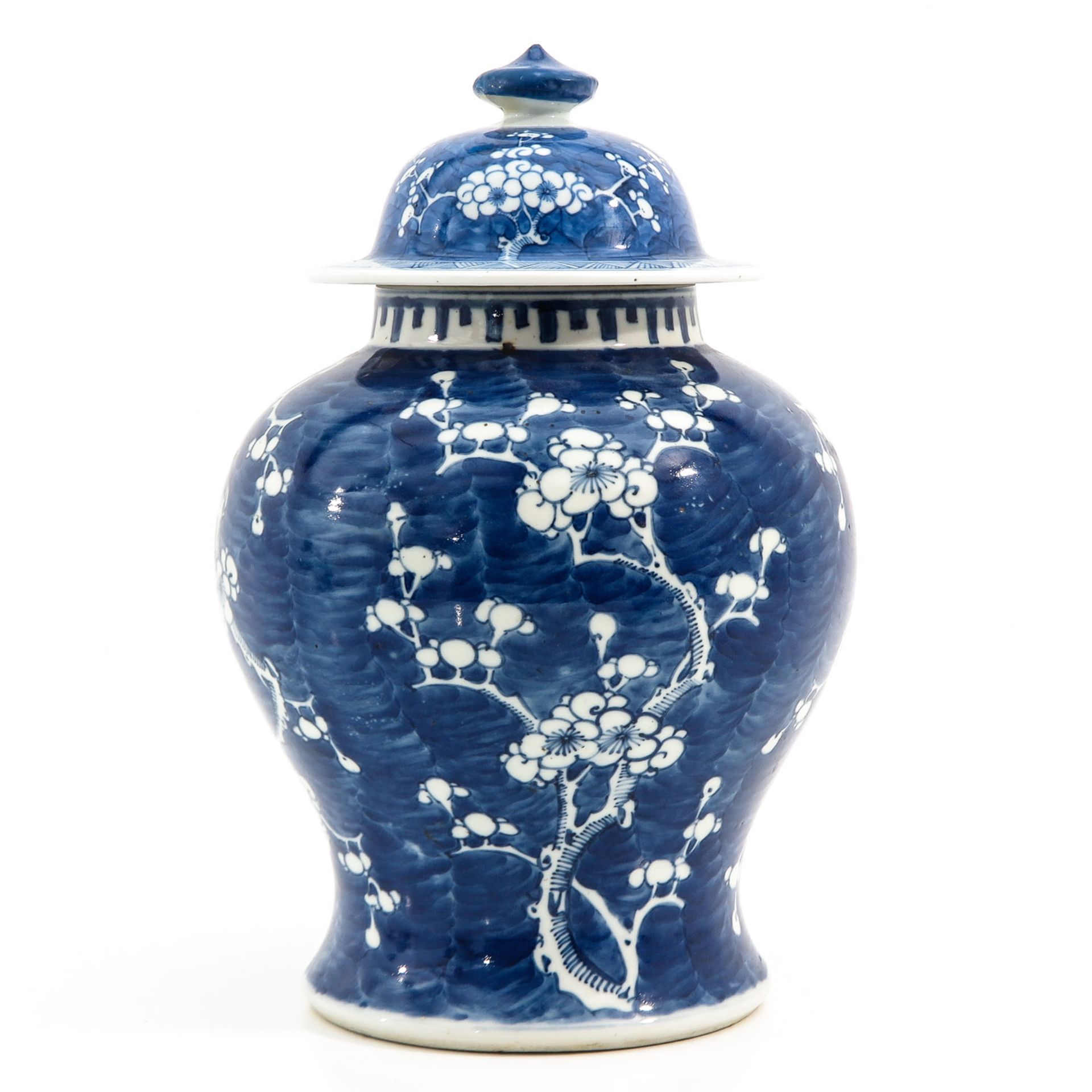A Blue and White Jar with Cover - Image 3 of 9