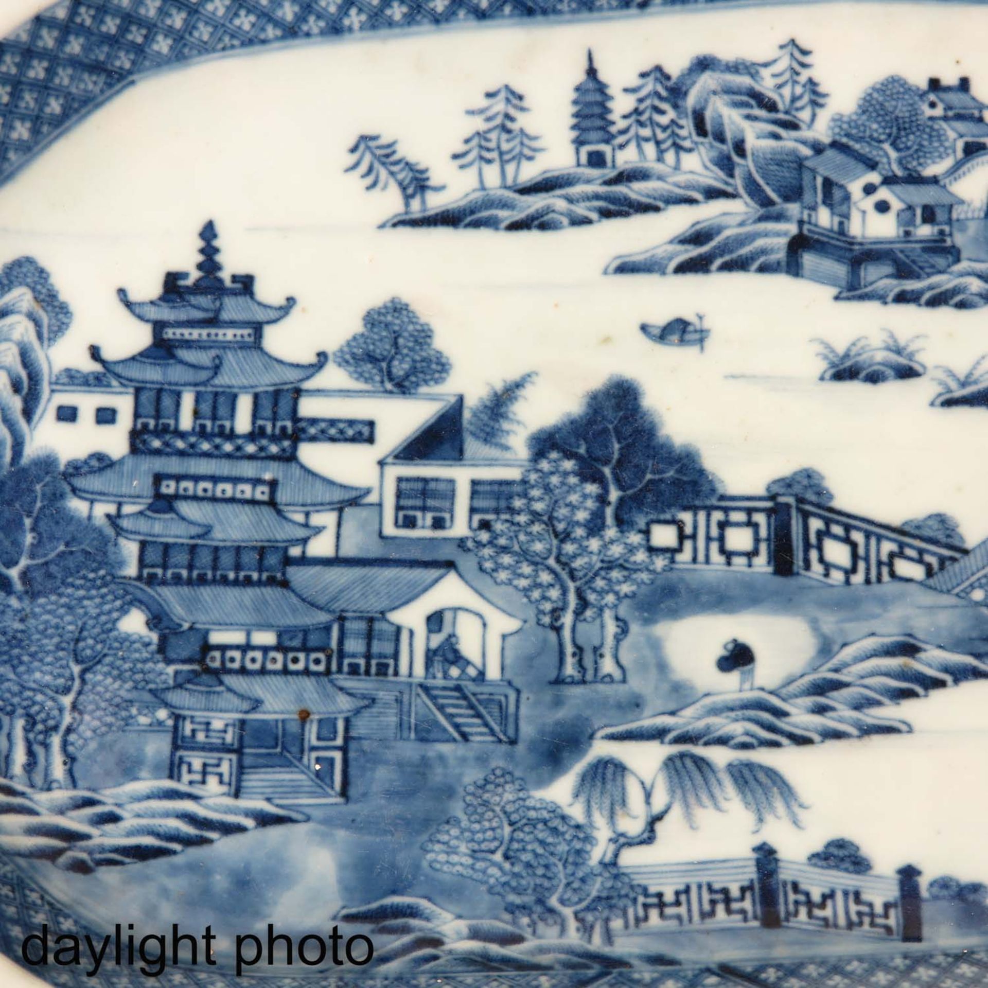 A Blue and White Serving Tray - Image 7 of 7