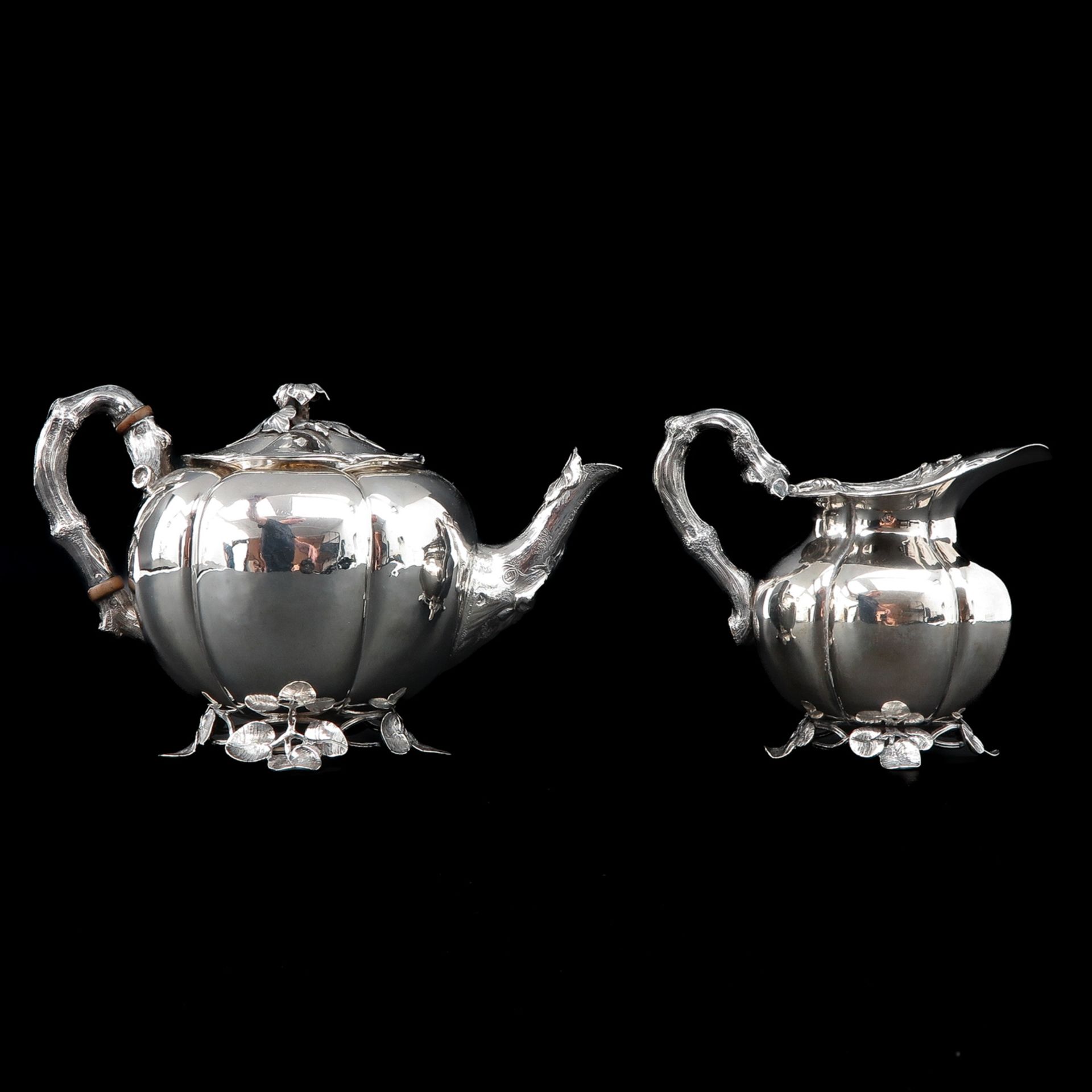 A Silver Coffee Pot and Creamer - Image 3 of 10