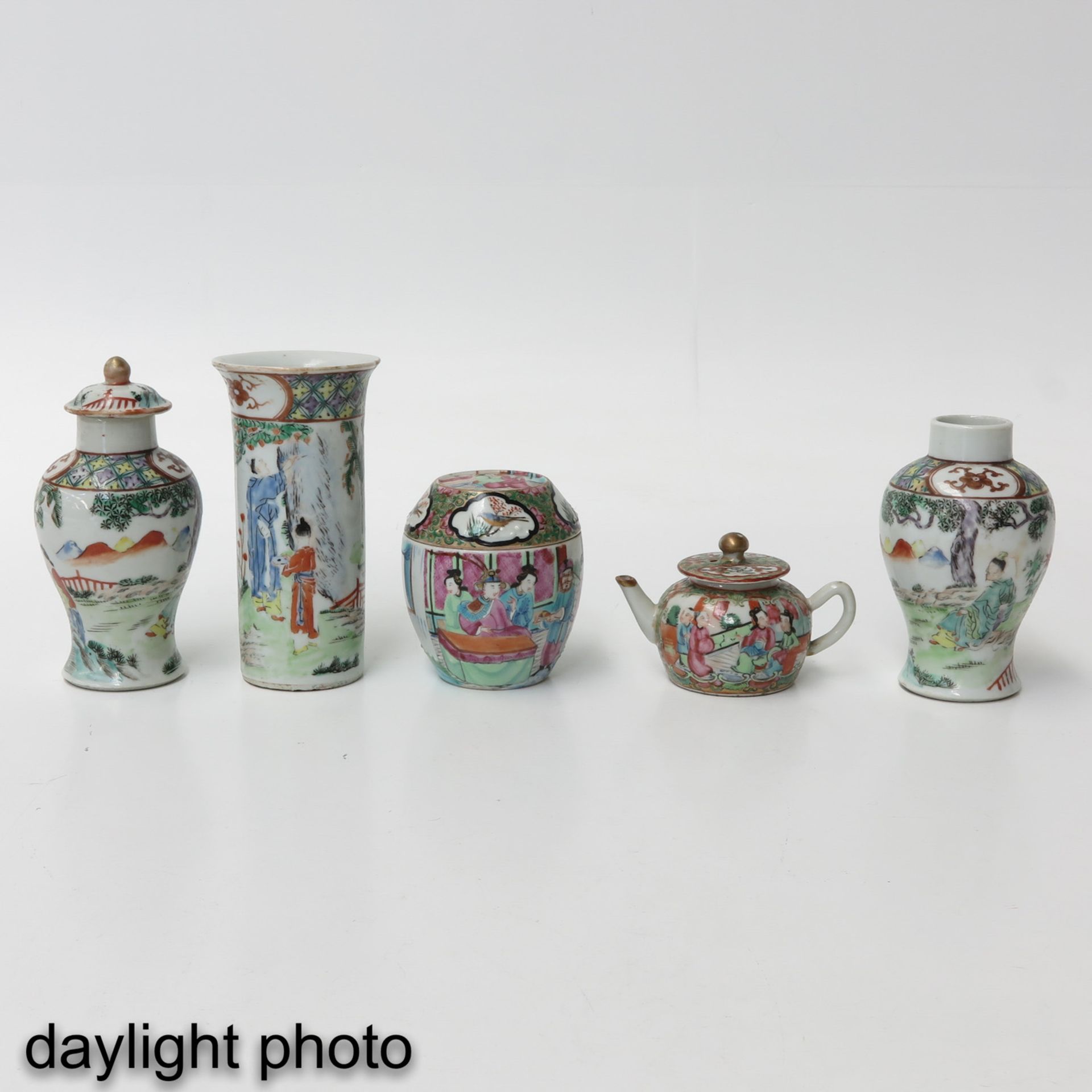 A Collection of Porcelain - Bild 7 aus 10
