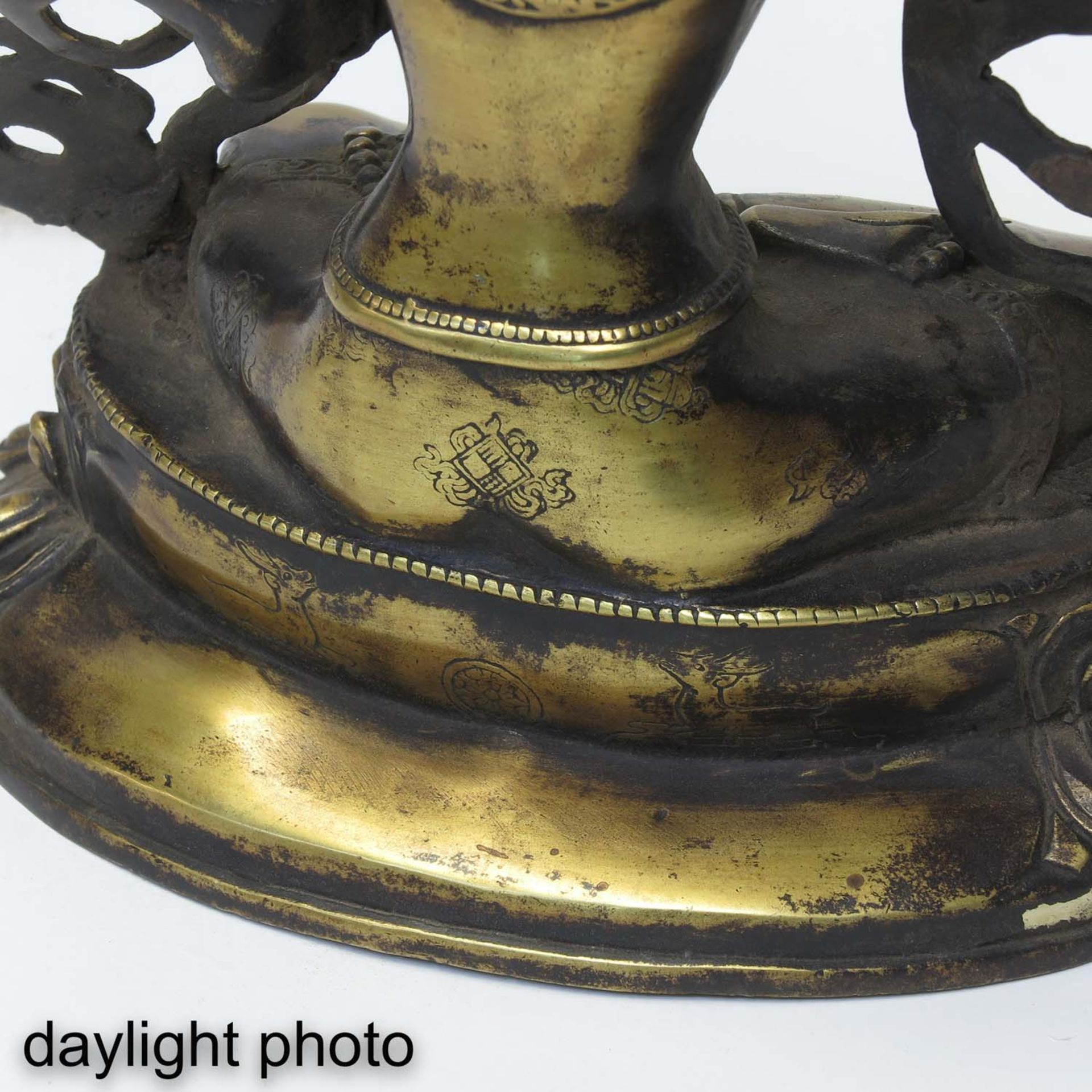 A Bronze Buddha Sculpture - Bild 9 aus 10