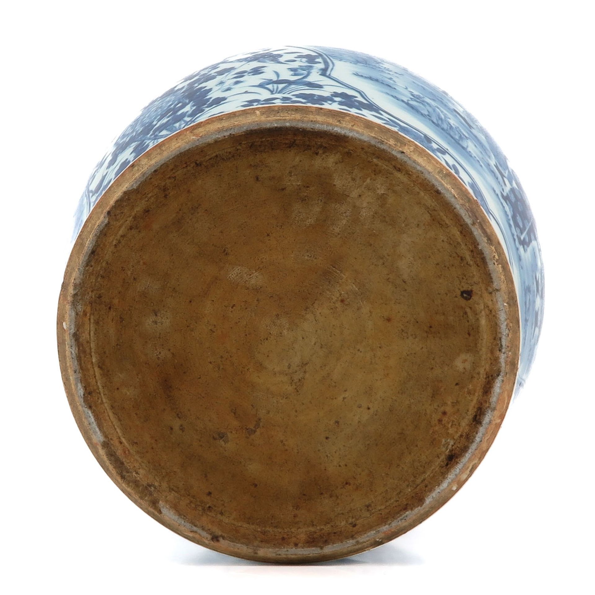 A Blue and White Jar with Cover - Image 6 of 10