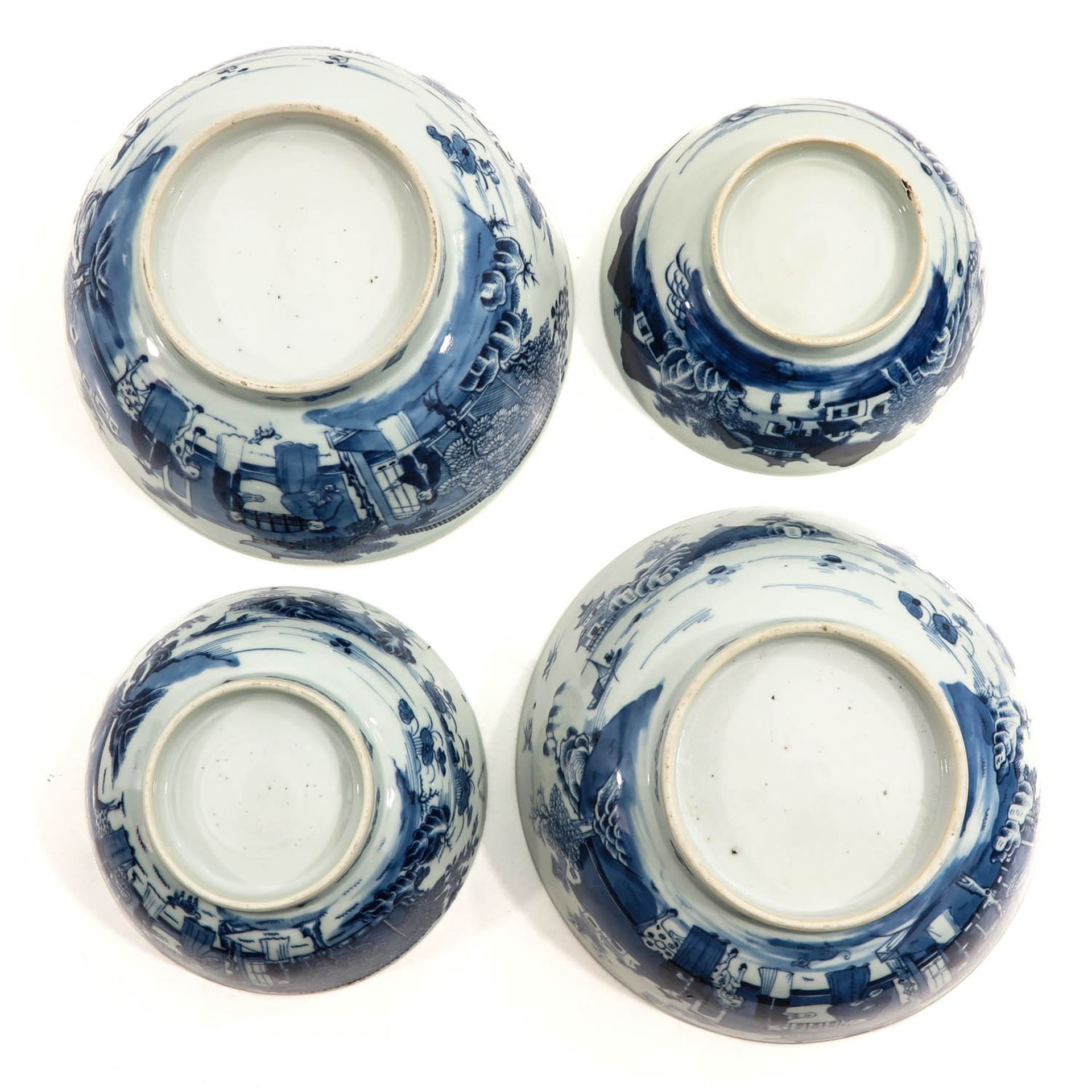 A Collection of 4 Blue and White Bowls - Image 6 of 10