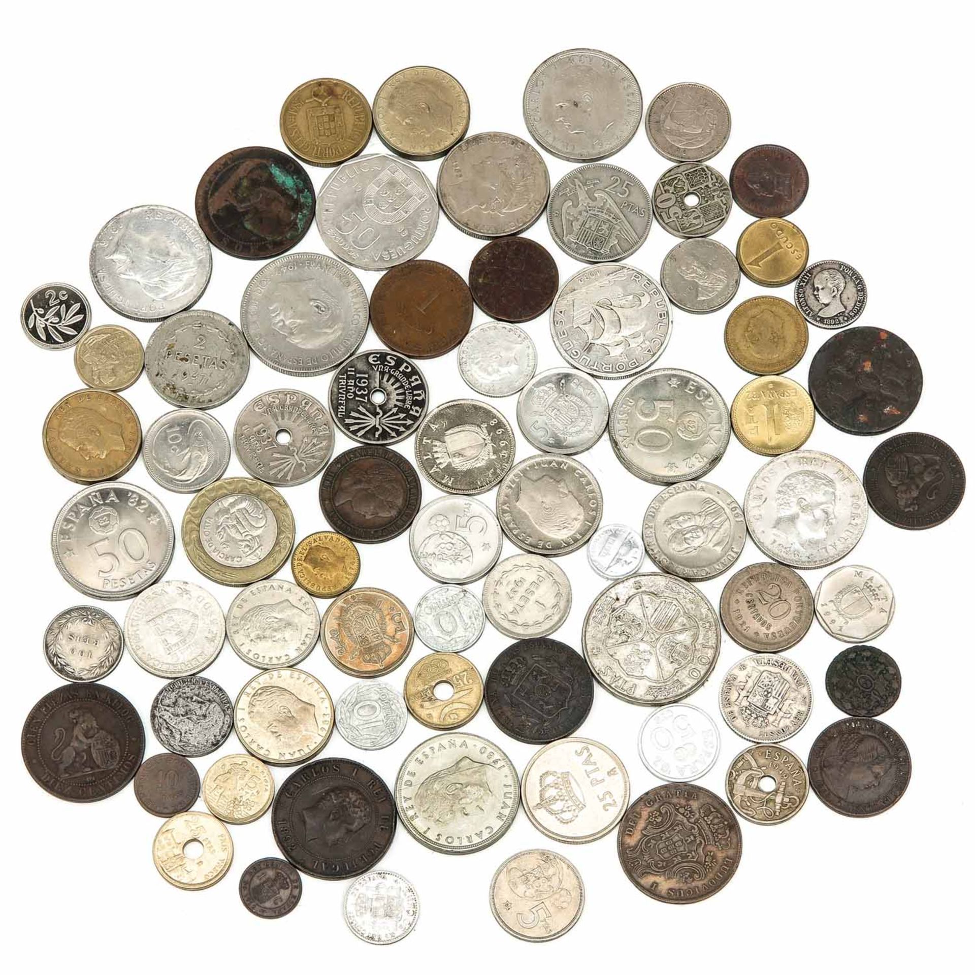 A Collection of Coins - Image 6 of 9