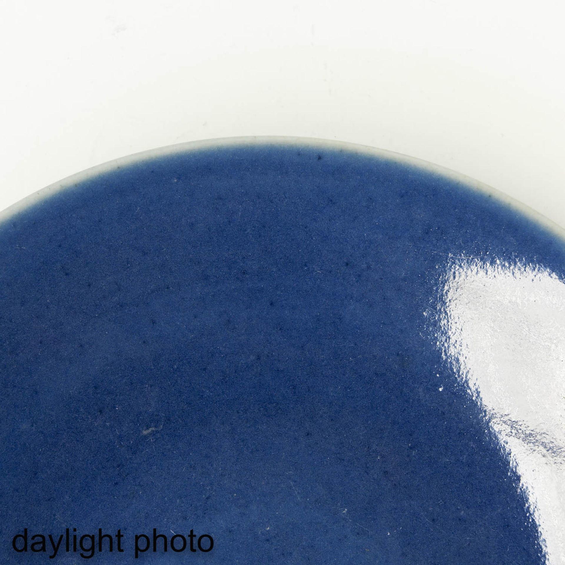 A Blue Glazed Plate - Bild 5 aus 5