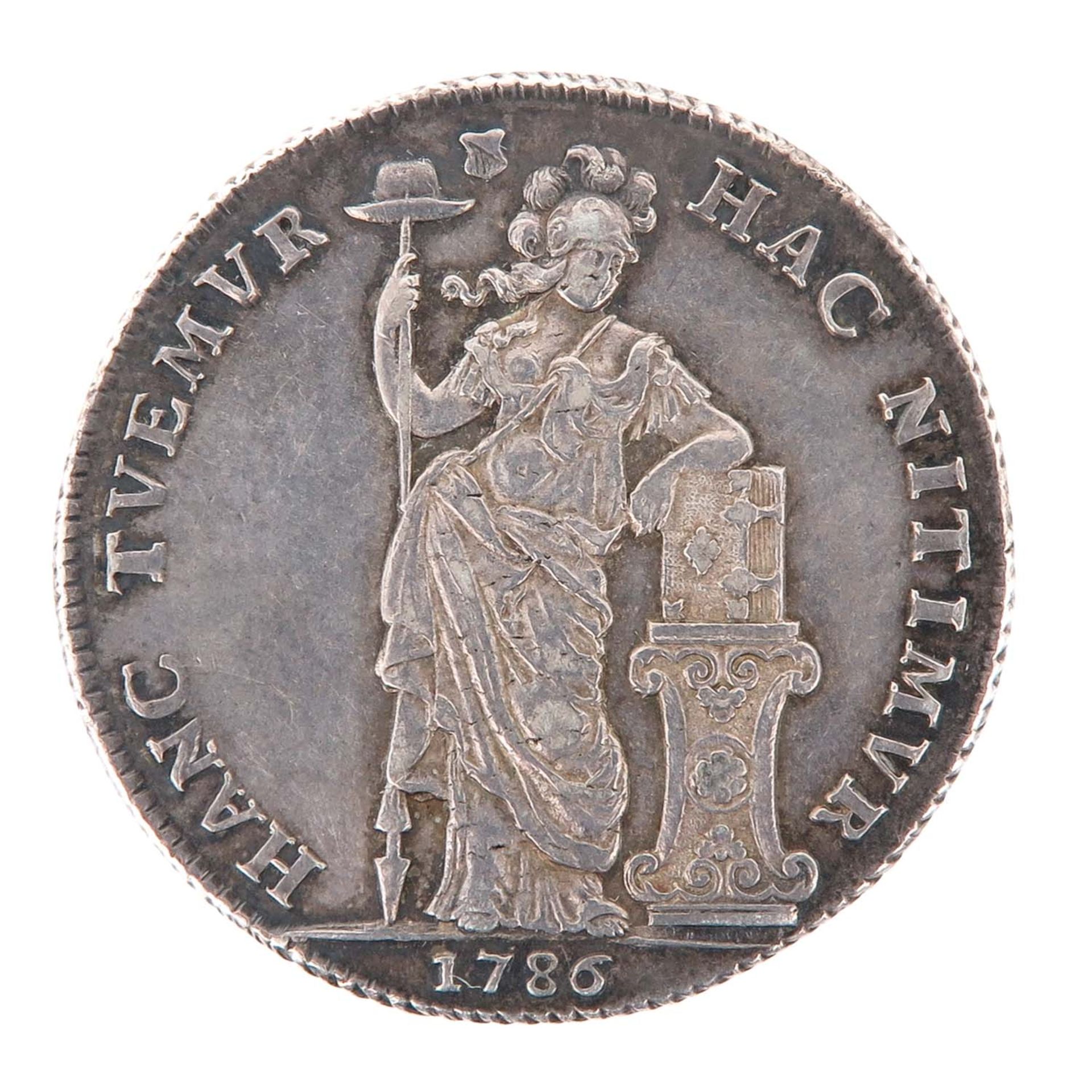 A Collection of 7 Coins - Image 4 of 10