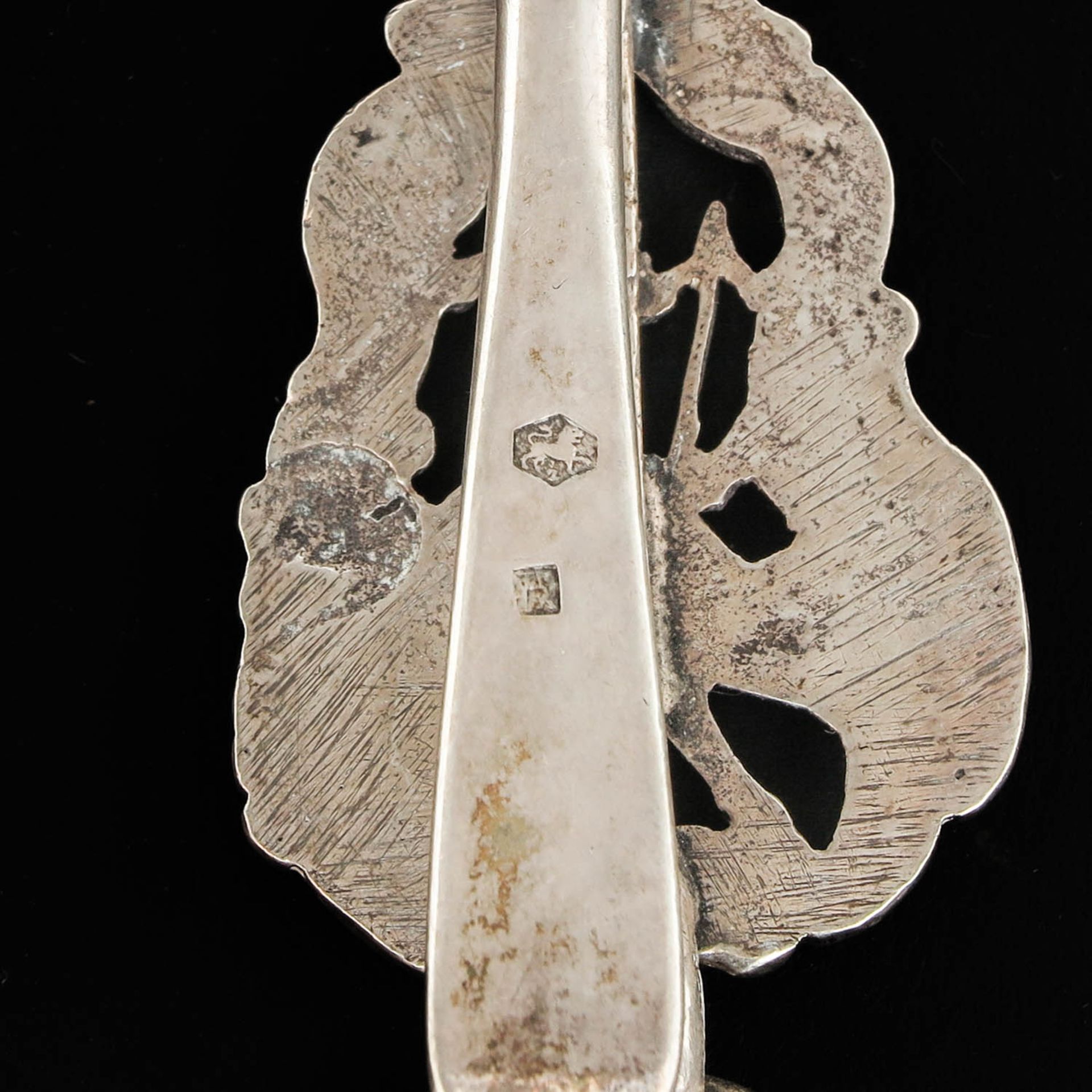 A 19th Century Dutch Silver Purse Frame with Hook - Image 5 of 5