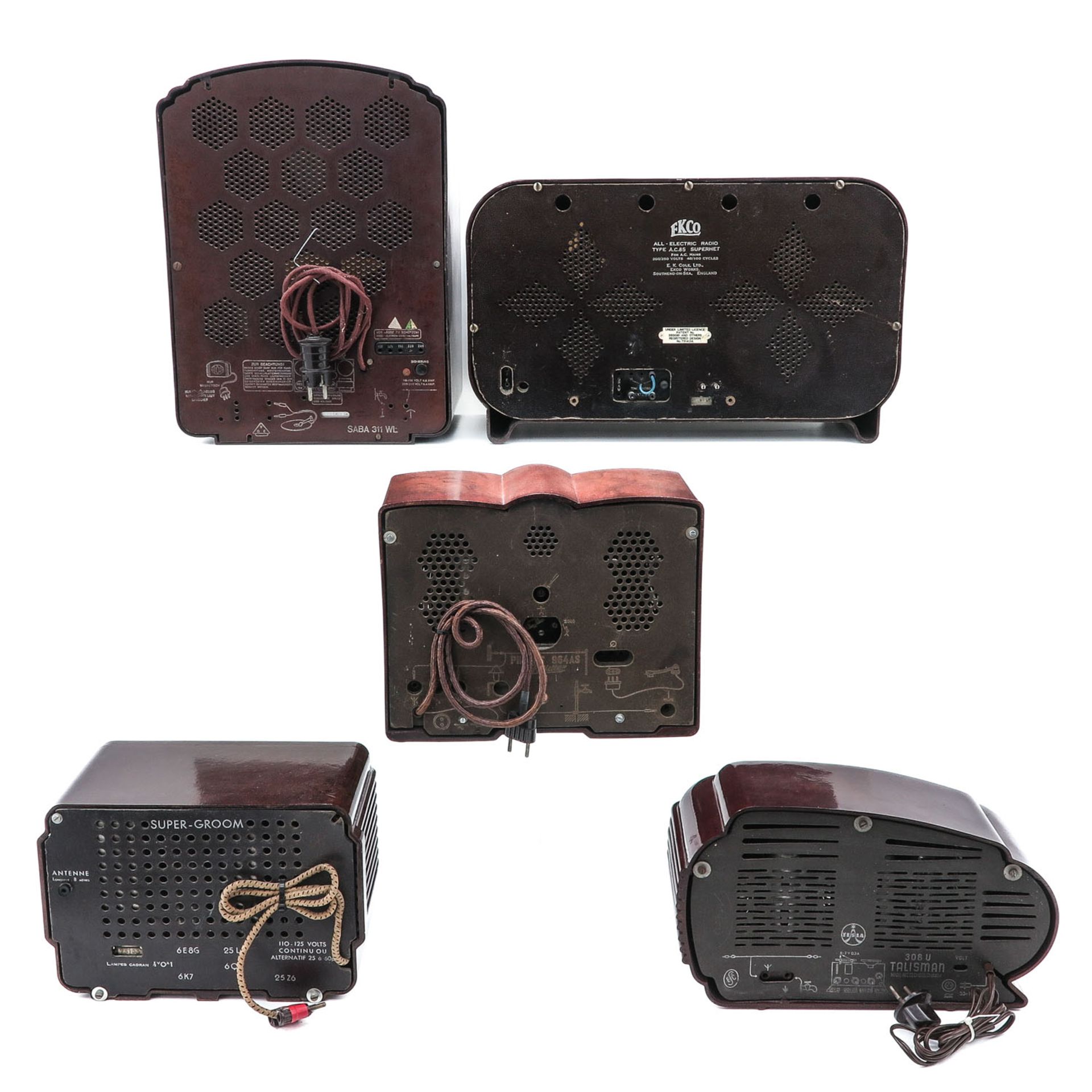 A Collection of 5 Bakelite Radios - Image 2 of 7