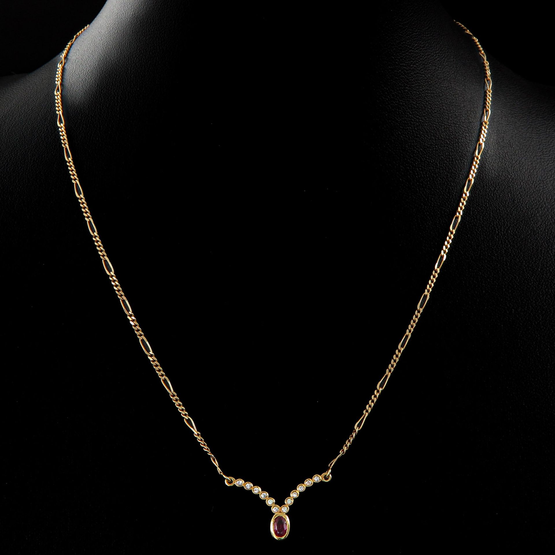 An 18KG Pendant and Necklace - Image 4 of 4