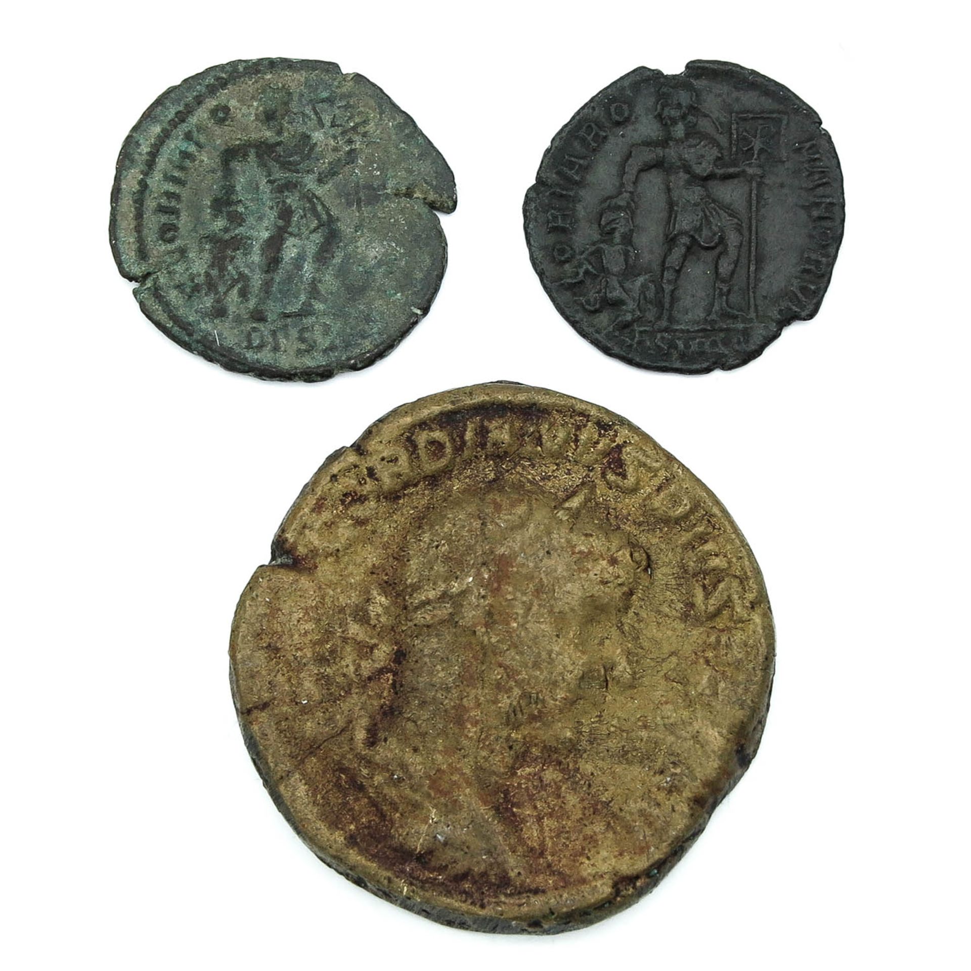 A Collection of 25 Coins - Image 6 of 10