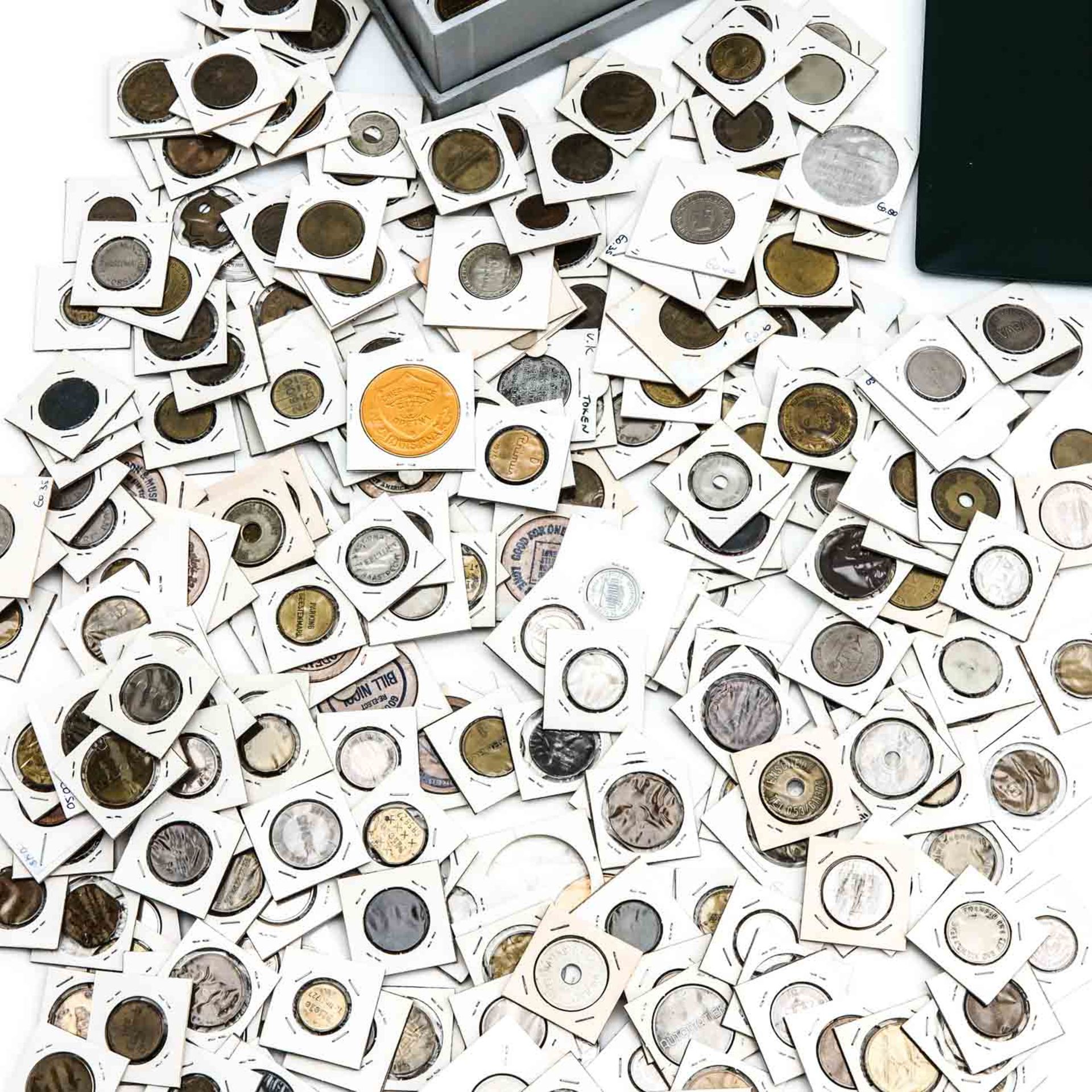 A Large Collection of Tokens and Gas Tokens - Bild 3 aus 10