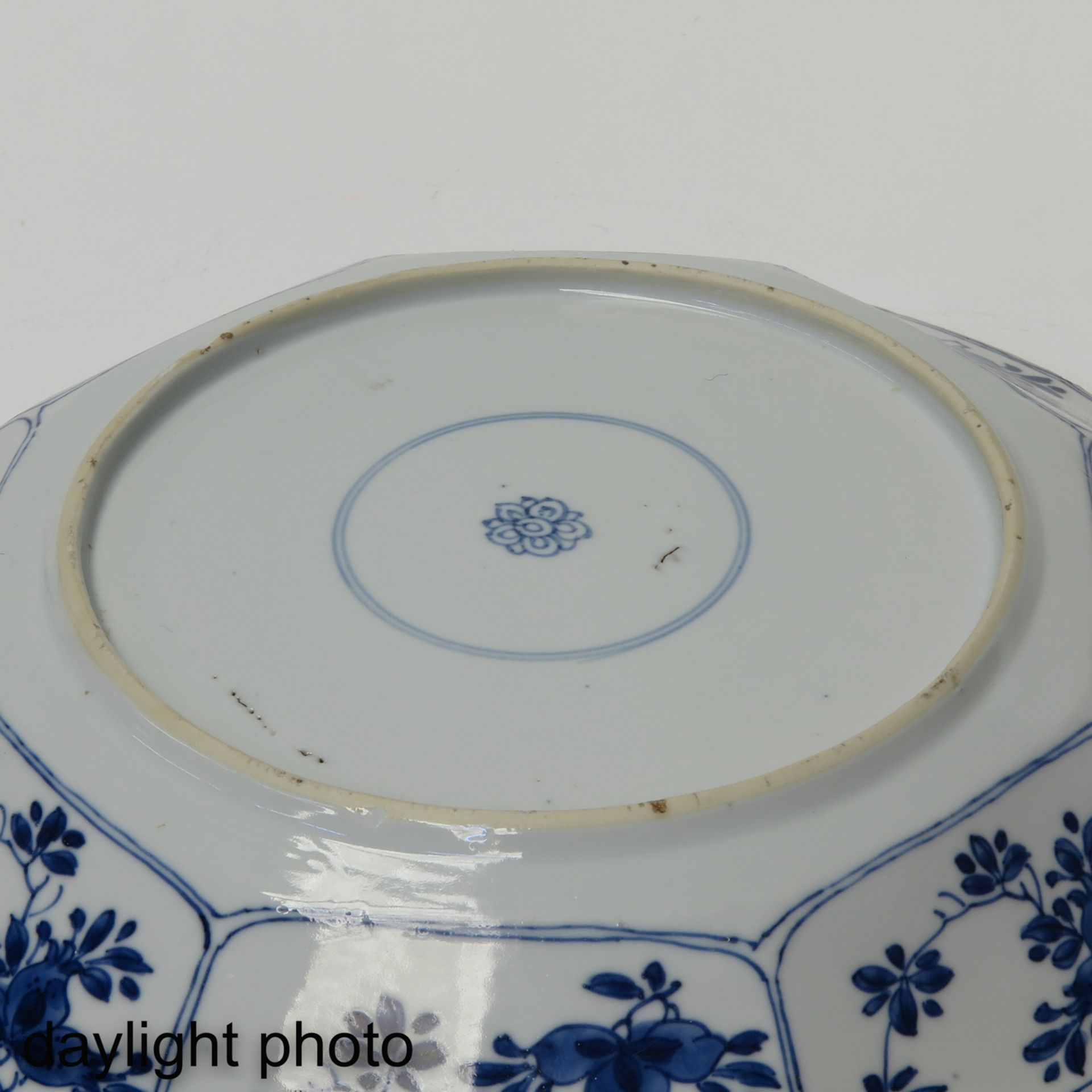 A Blue and White Plate - Image 4 of 6