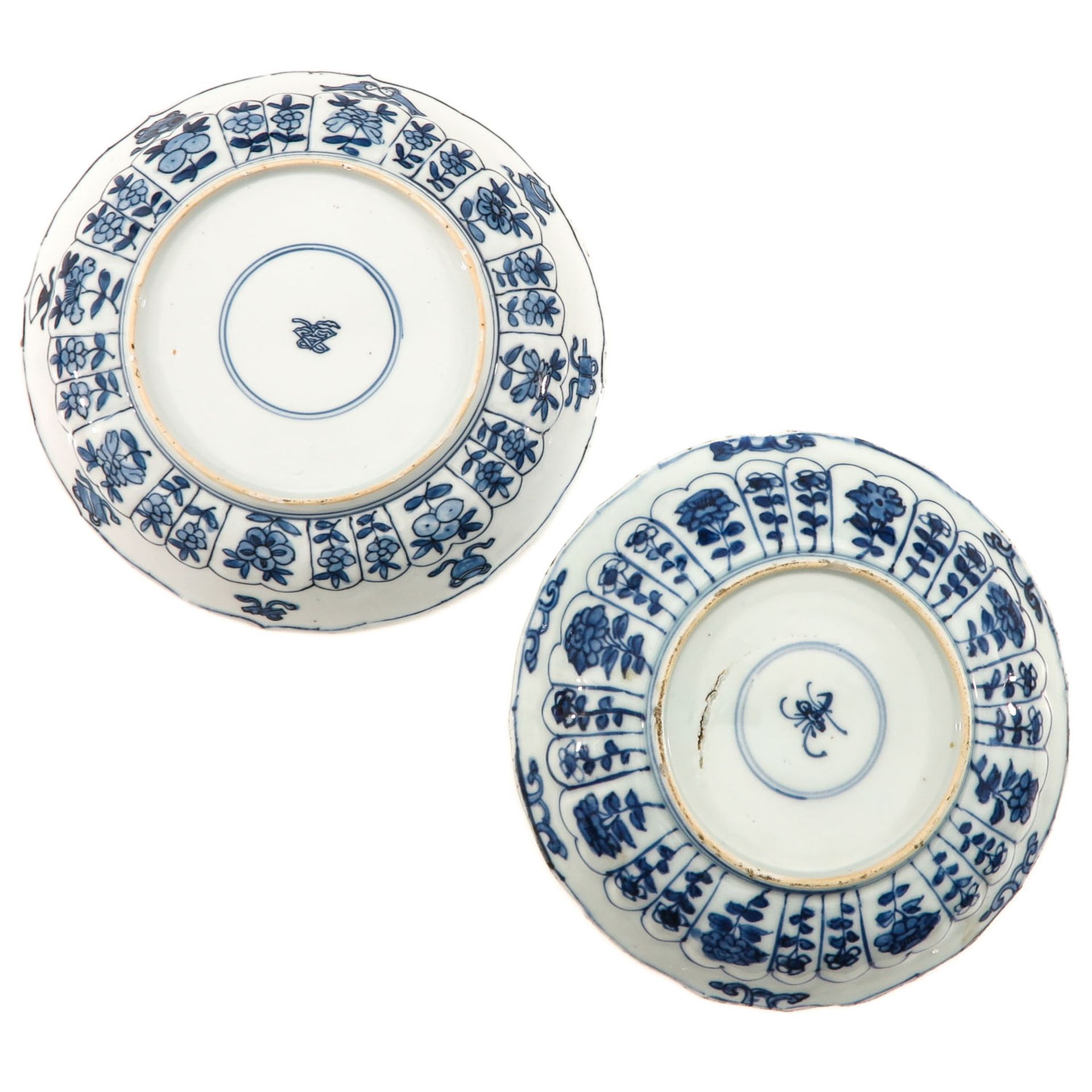 A Pair of Blue and White Plates - Image 2 of 10