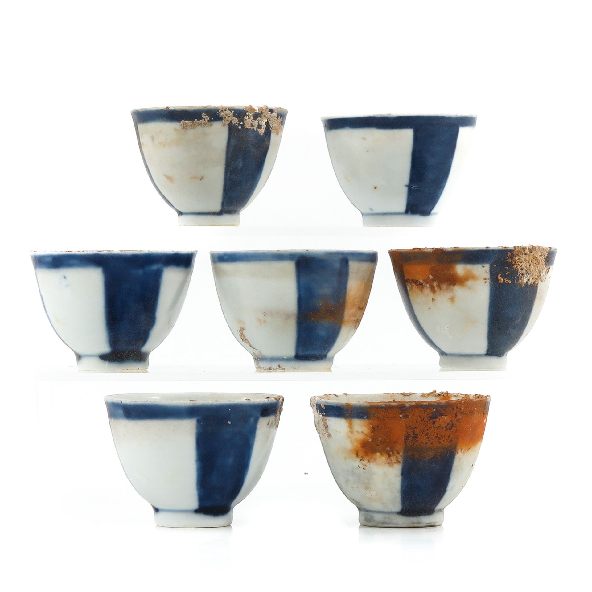 A Collection of 7 Ship Wreck Porcelain Cups - Image 2 of 9