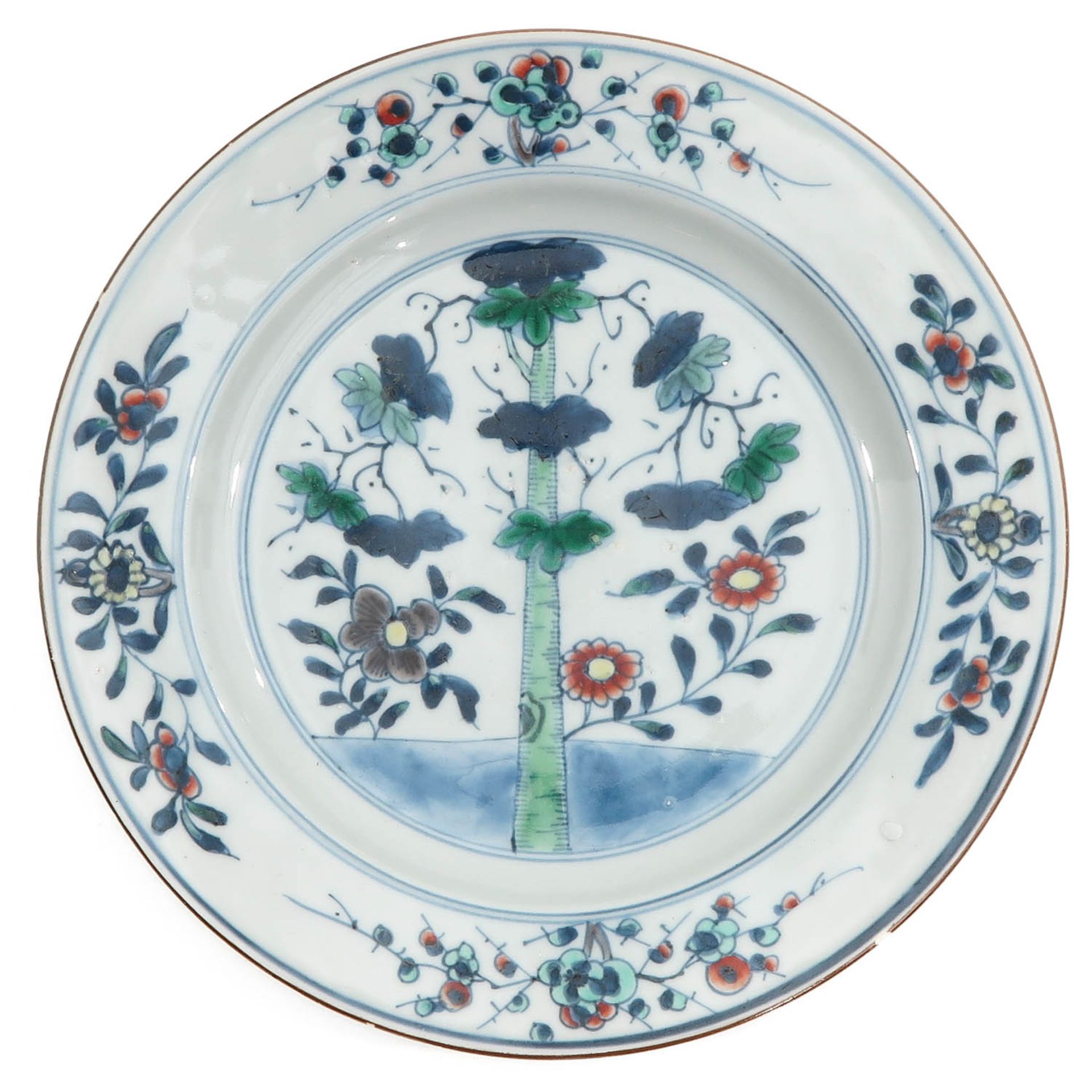 A Pair of Doucai Decor Plates - Image 5 of 9