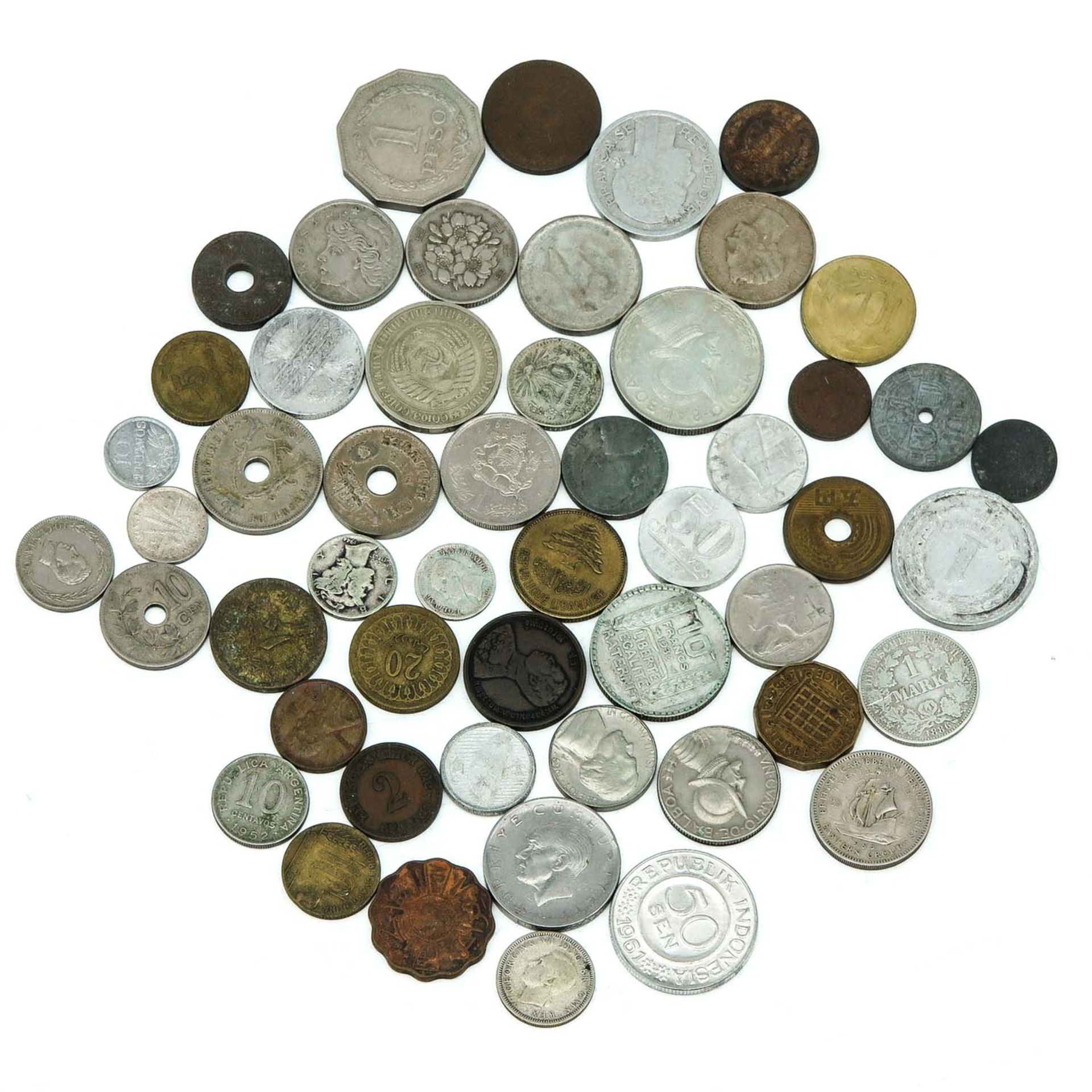 A Collection of Coins - Image 8 of 10