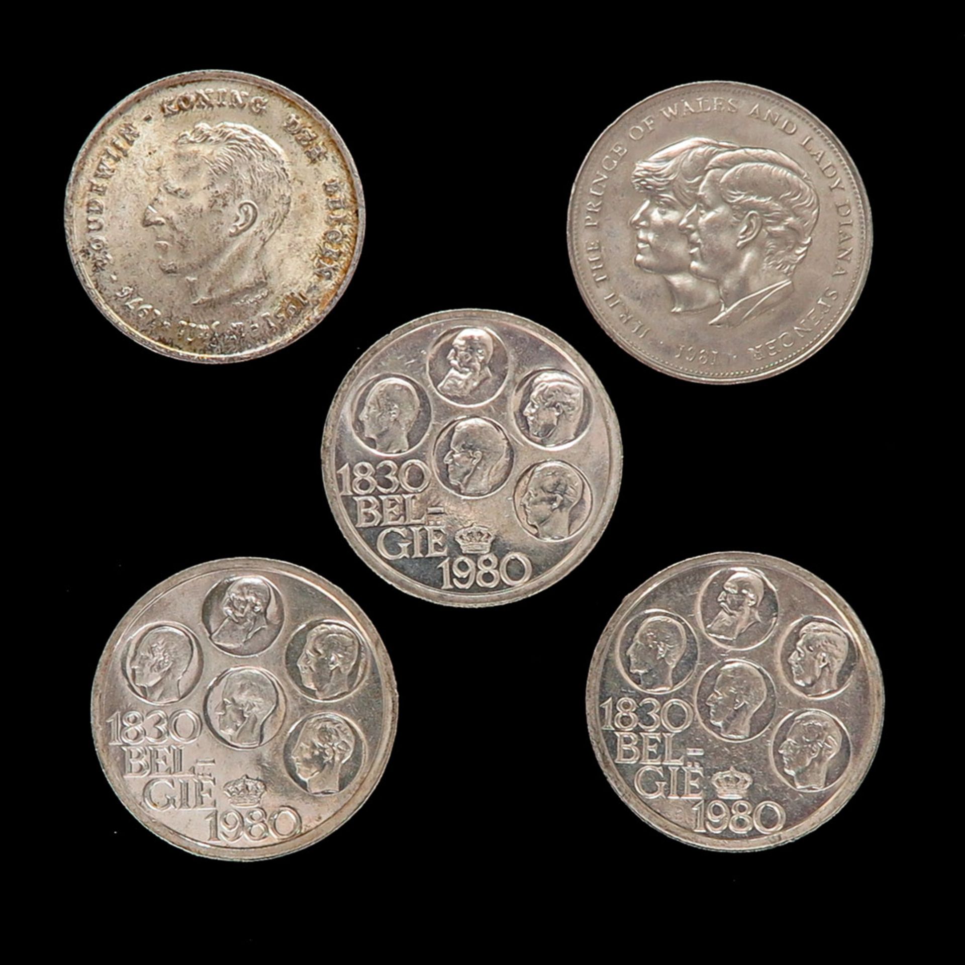 A Collection of Silver Coins - Bild 3 aus 5
