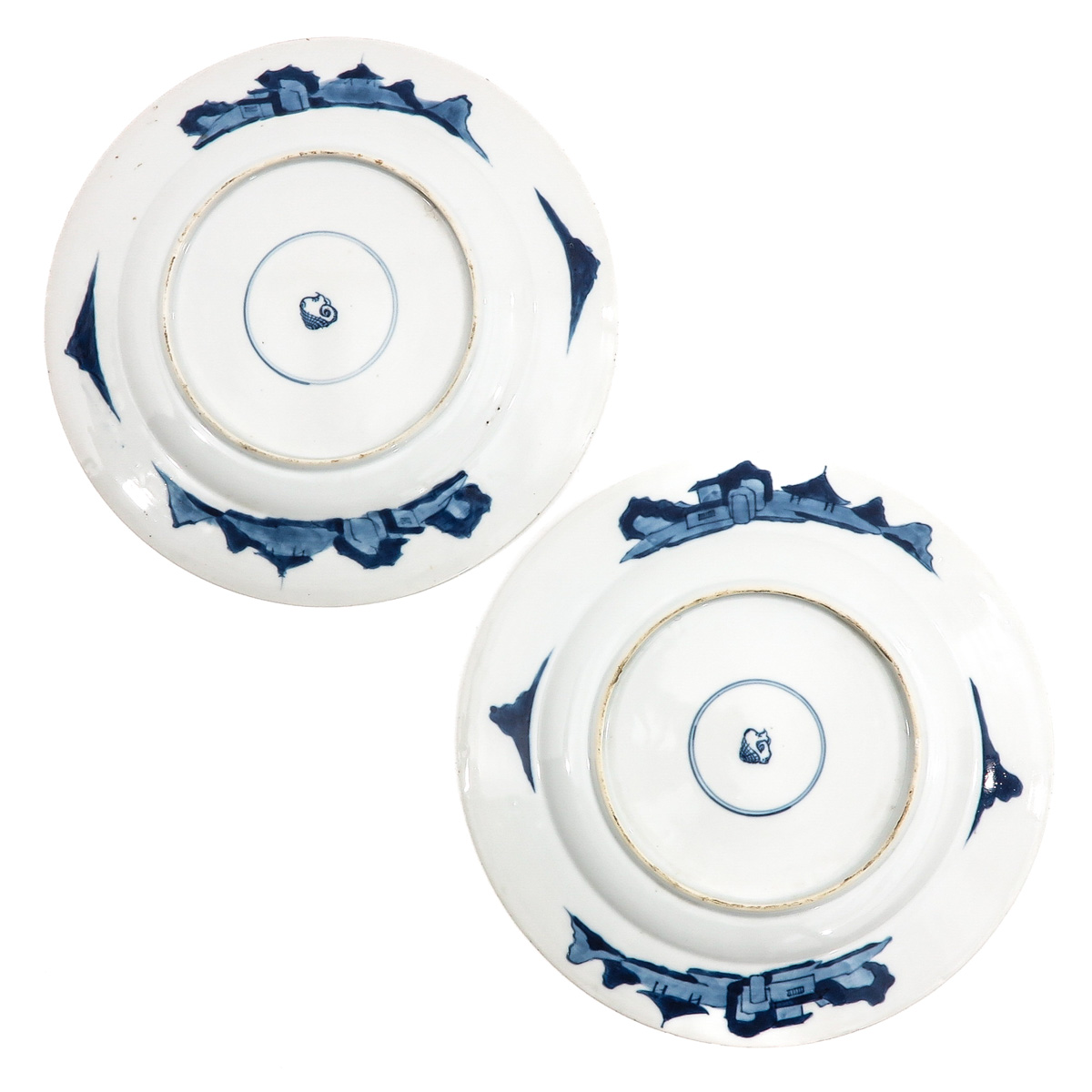 A Pair of Blue and White Plates - Image 2 of 10