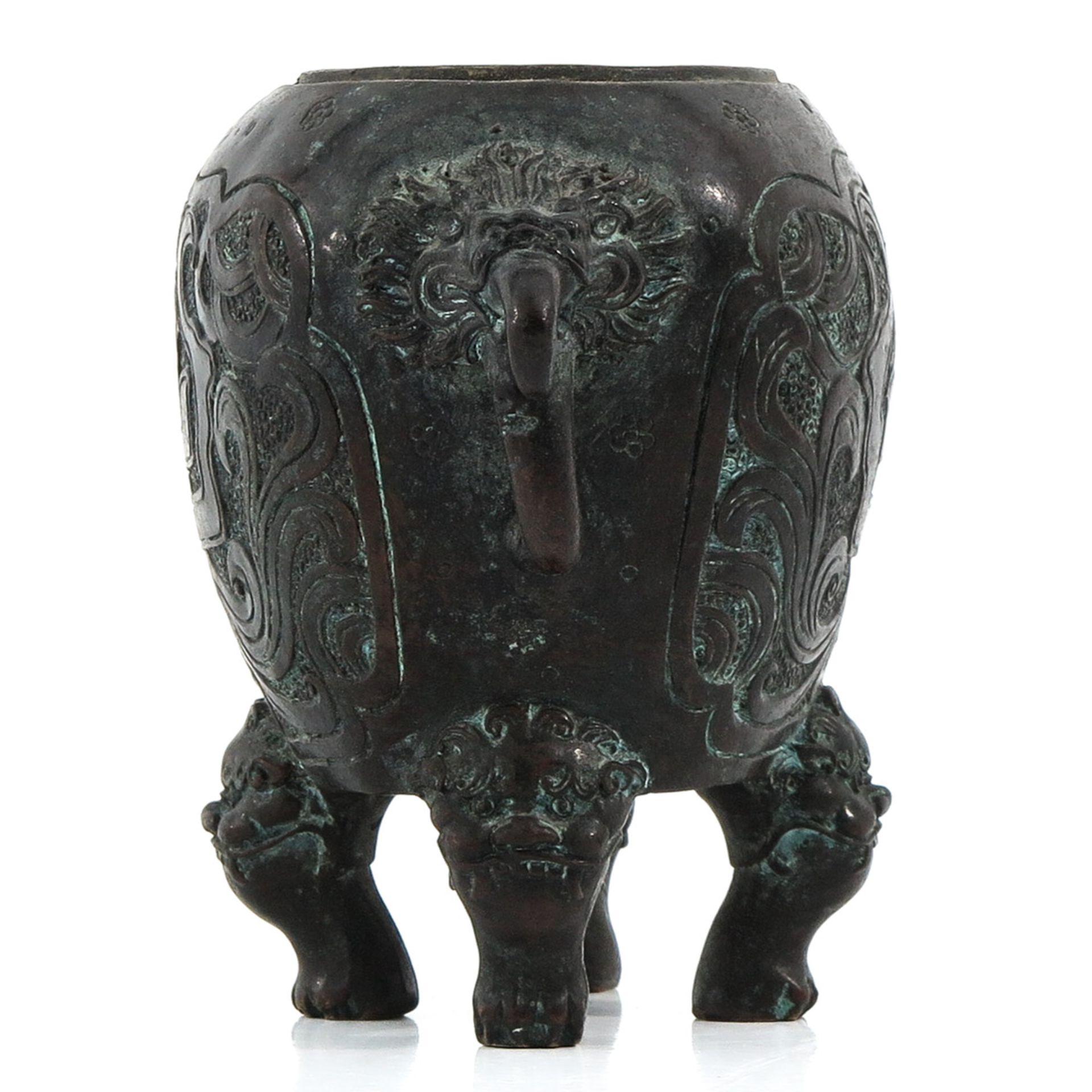 A Bronze Vase - Image 2 of 10