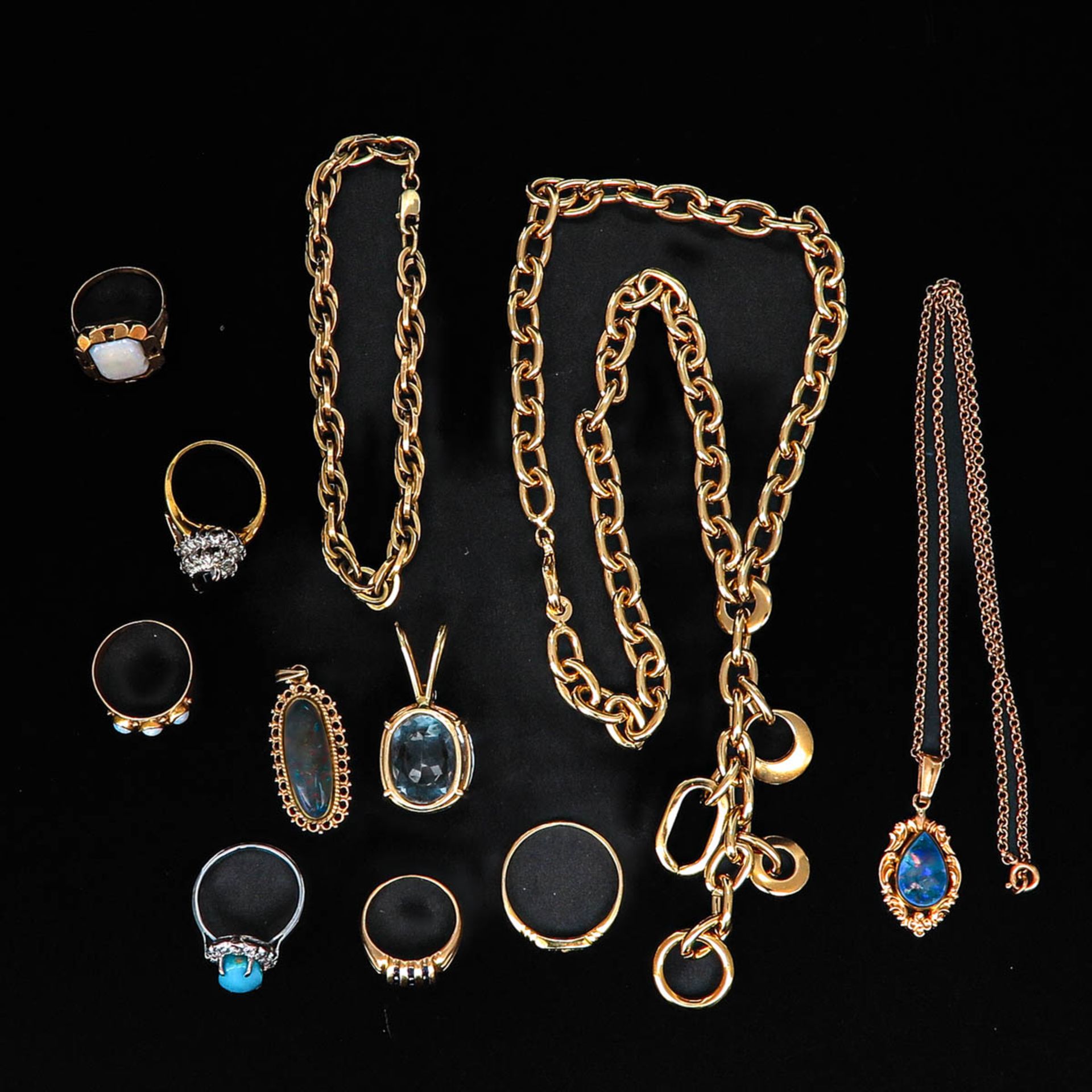 A Collection of Jewelry - Image 2 of 6