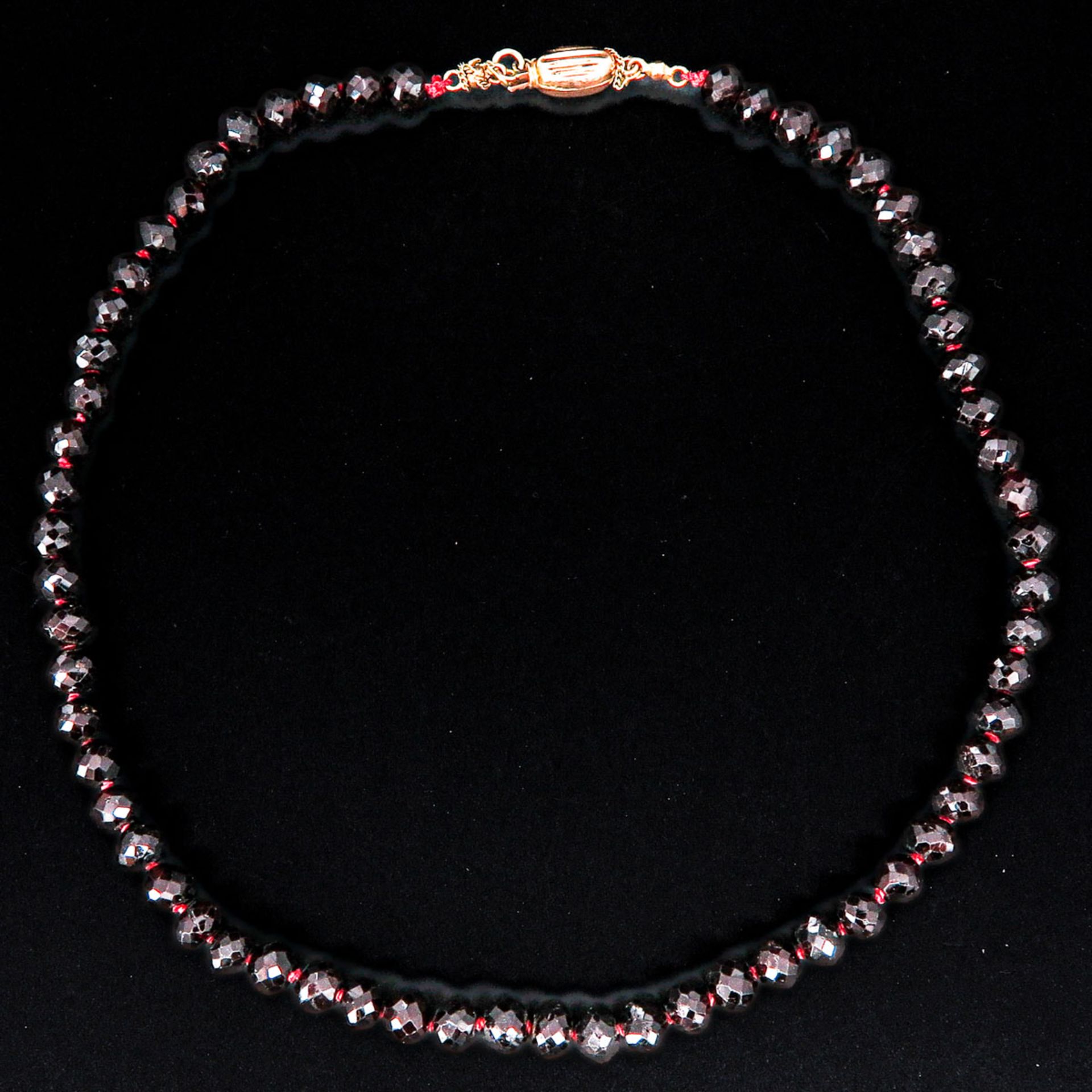 A Lot of 3 Garnet Necklaces and Garnet Bracelet - Bild 5 aus 6
